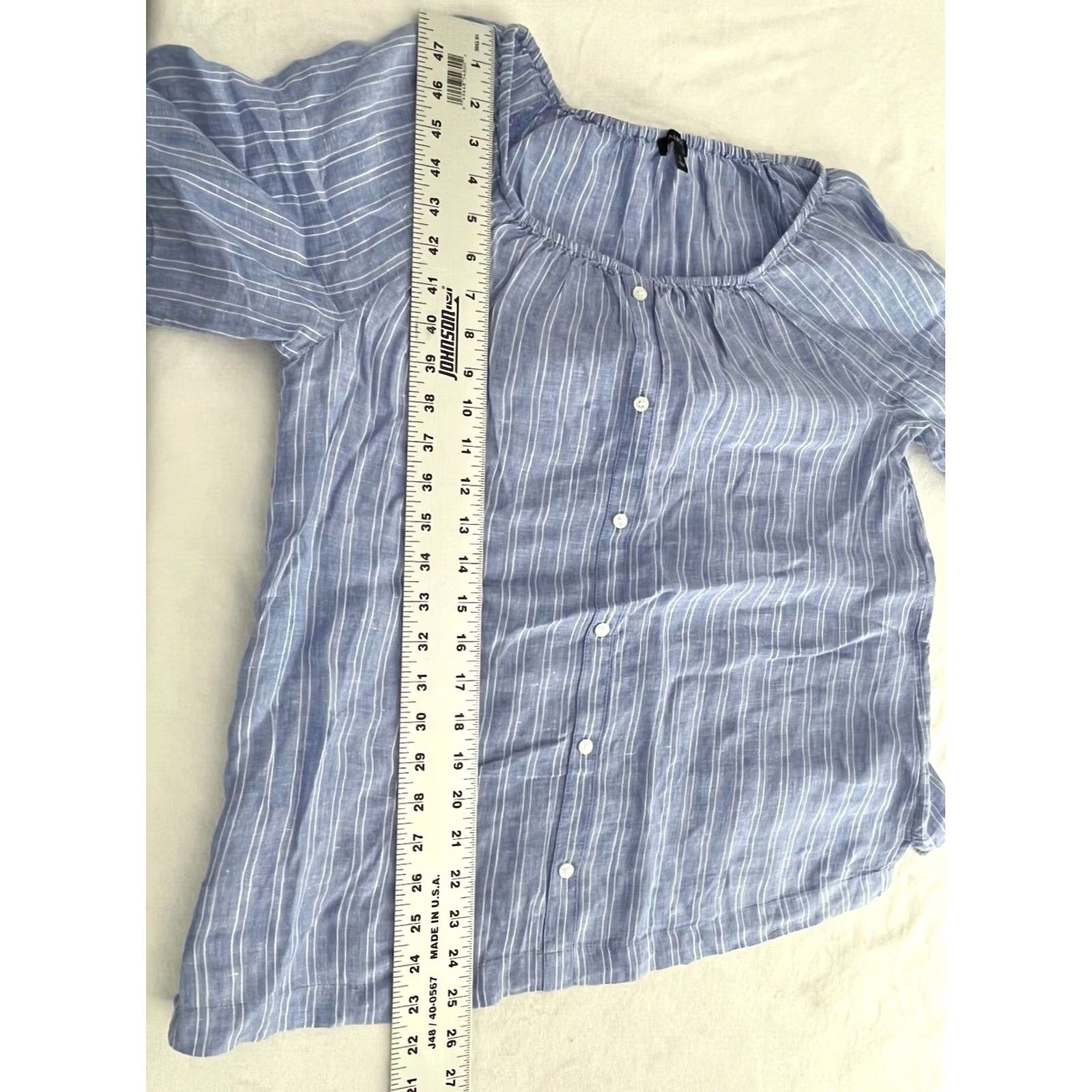Talbots Talbots Top Women's Small Blue White Striped Linen Off Shoulder Button Front Shirt Womens Small Blue White Striped Linen Off Shoulder Button Front Size S / US 4 / IT 40 - 5 Thumbnail