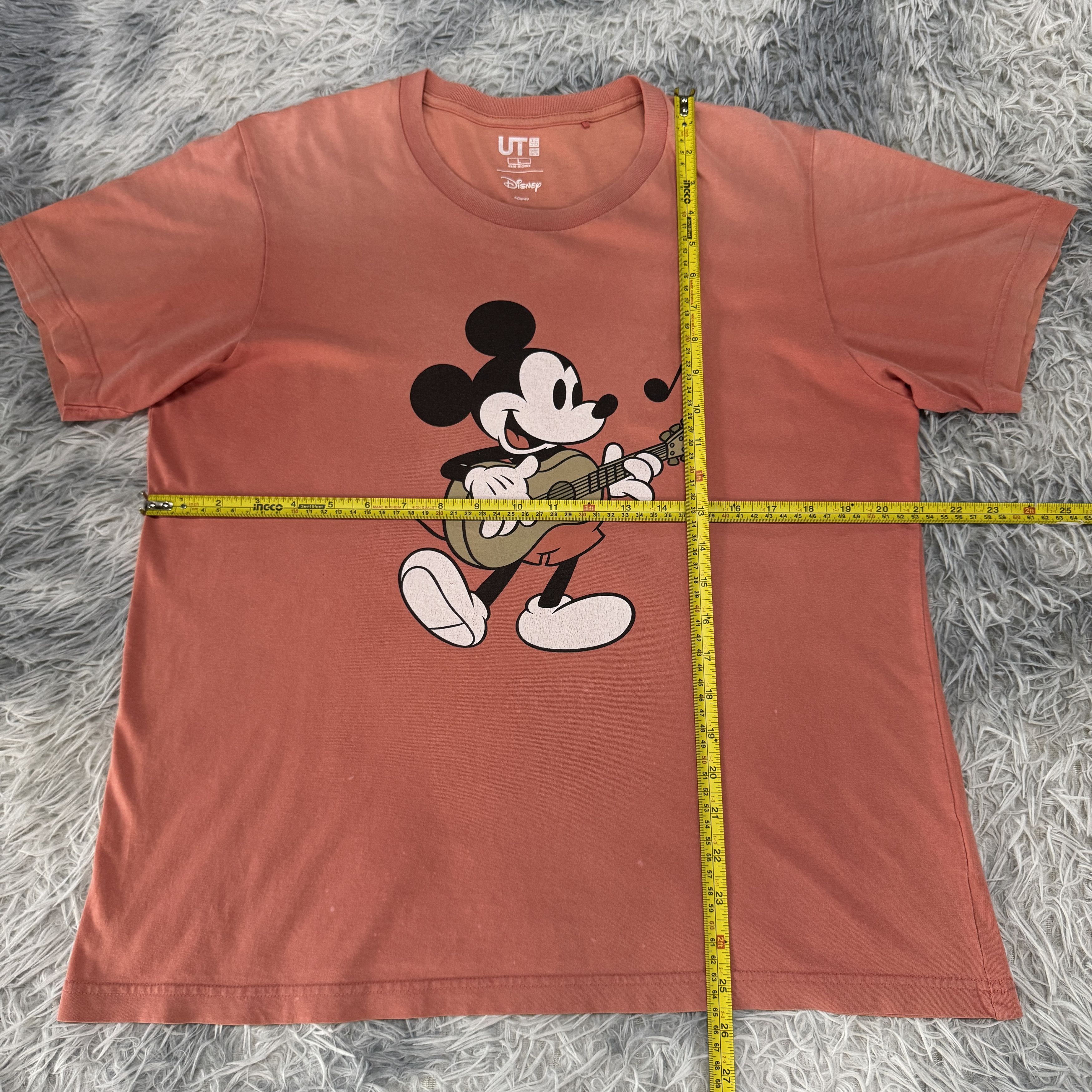 Uniqlo Uniqlo C Mickey Mouse Playing Guitar Sunfaded Tshirt Size US L / EU 52-54 / 3 - 5 Thumbnail
