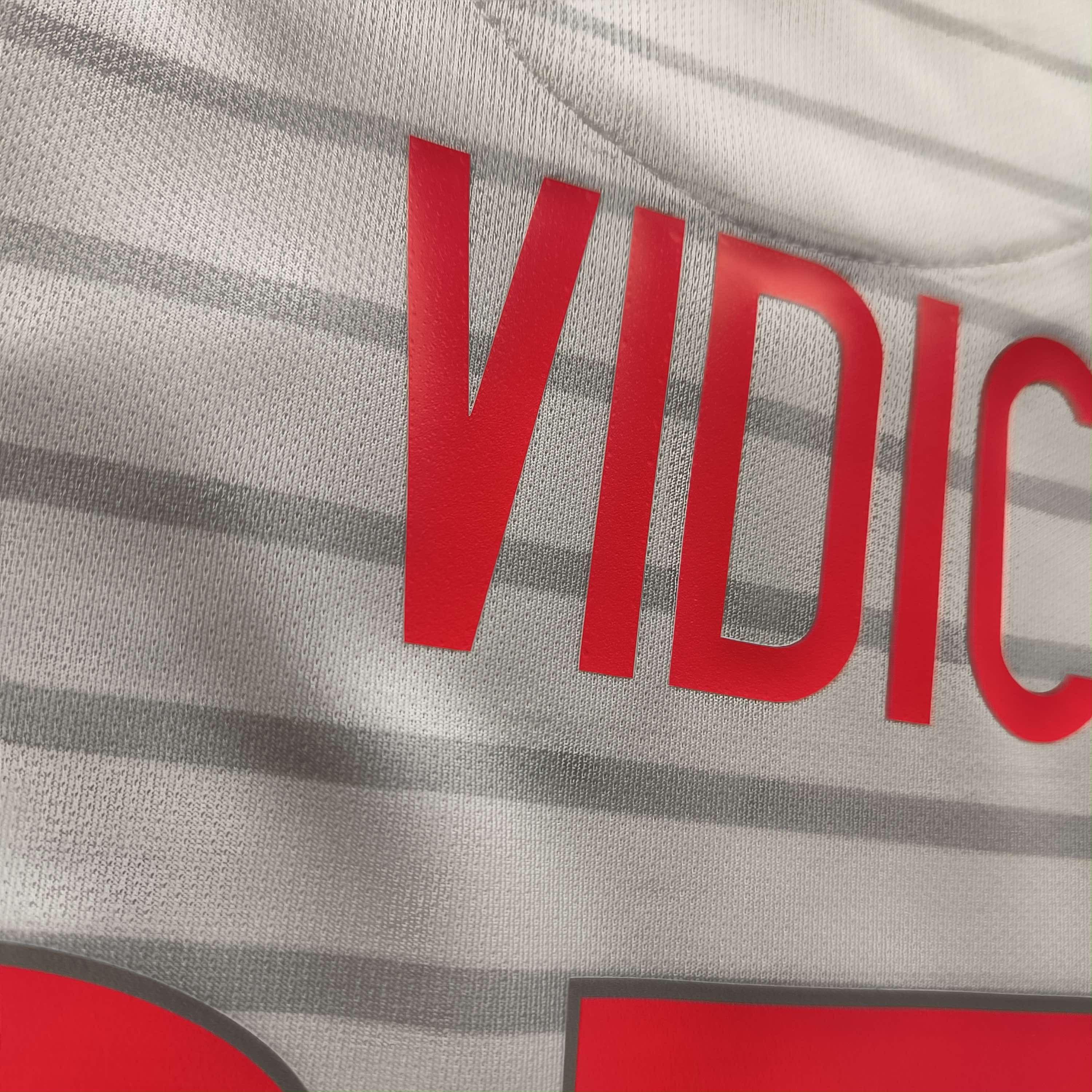 Nike Internazionale Inter Milan 2014-15 Vidic football jersey M Size US M / EU 48-50 / 2 - 11 Thumbnail