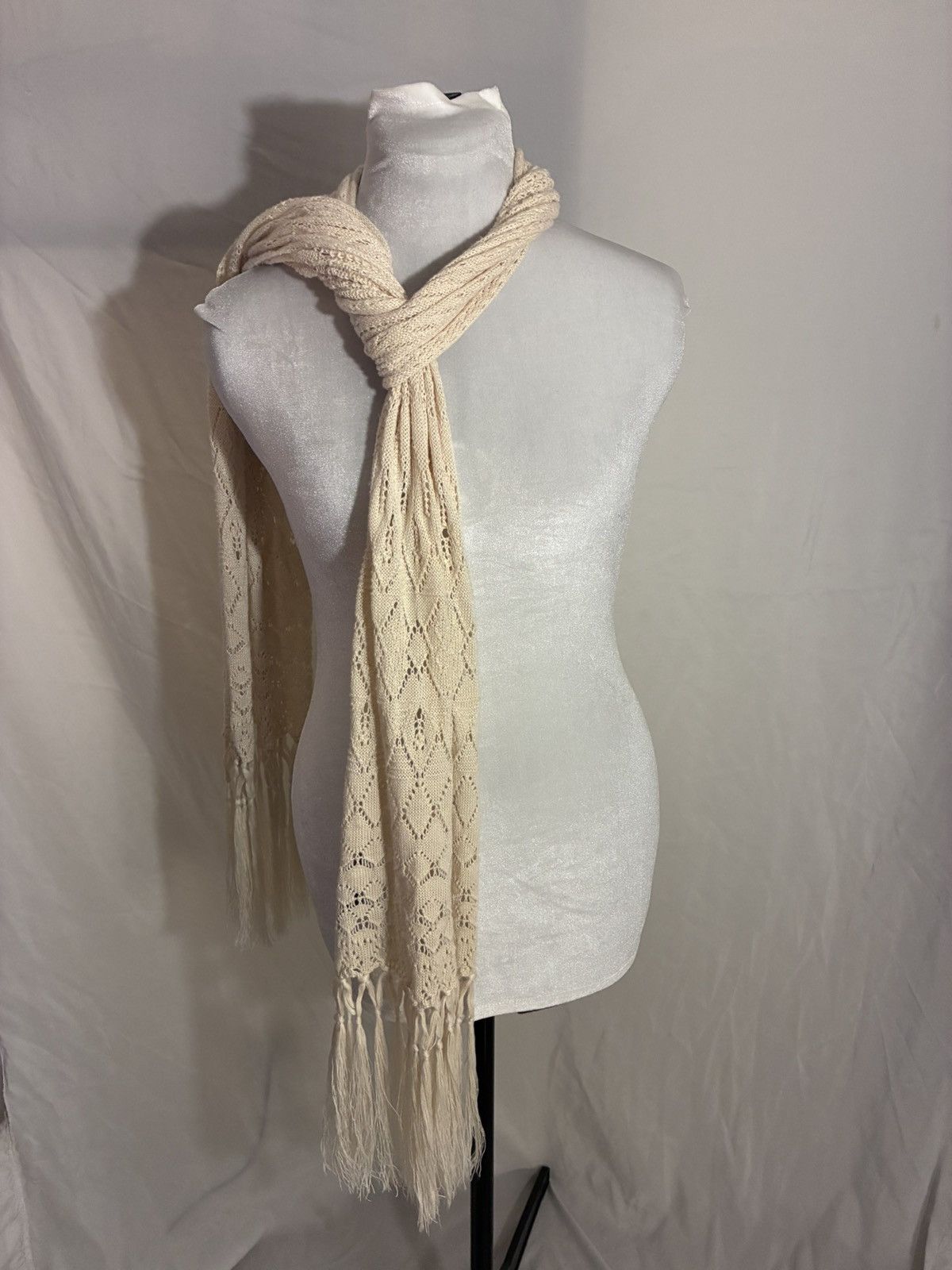 Rugby Ralph Lauren 2004 European Sarl Ralph Lauren Rugby Eyelet Tassle Scarf Size ONE SIZE - 1 Thumbnail