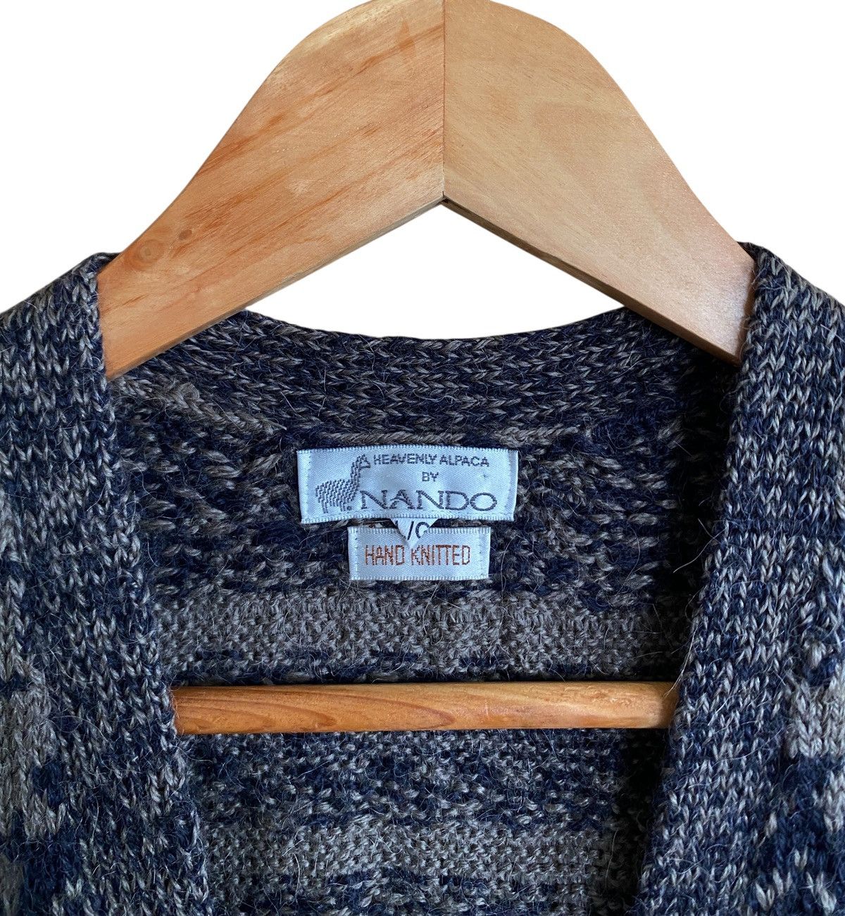 Vintage Vintage Japanese Brand Nando Hand Knitwear Vests 1990s Size US L / EU 52-54 / 3 - 6 Thumbnail