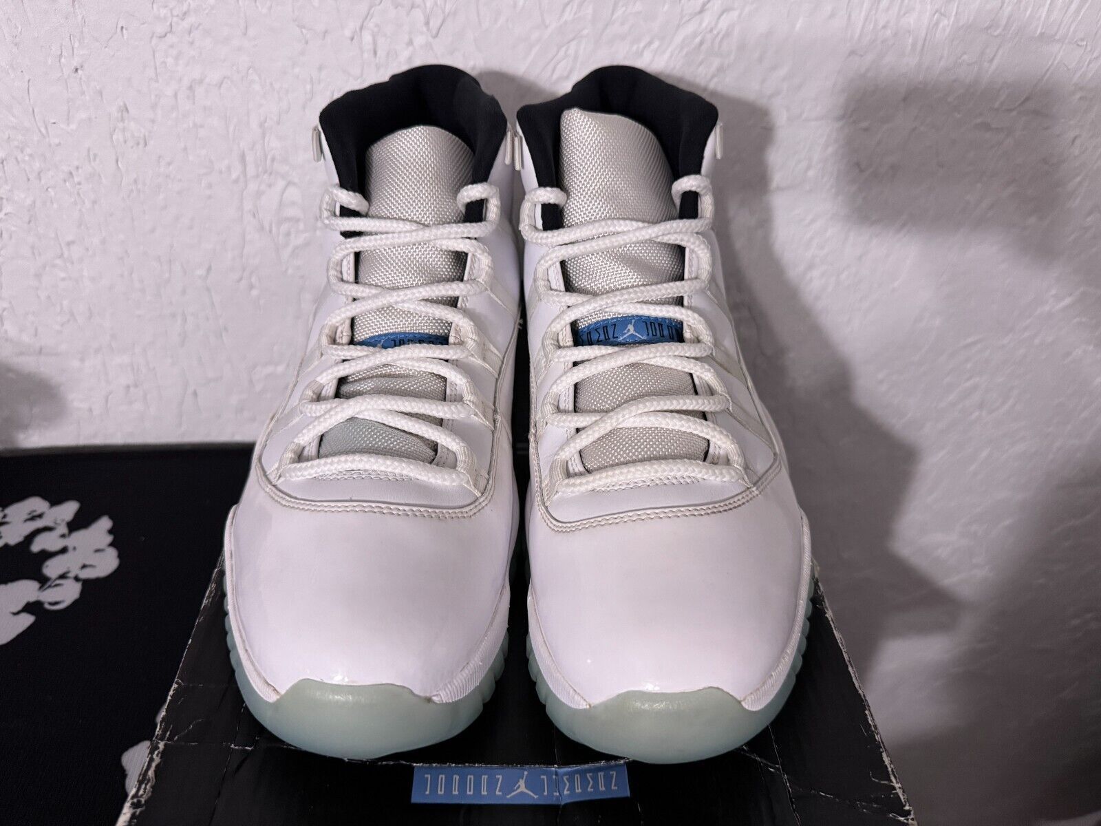 US 12- Nike Air Jordan 11 Retro High OG Legend Blue Colombia