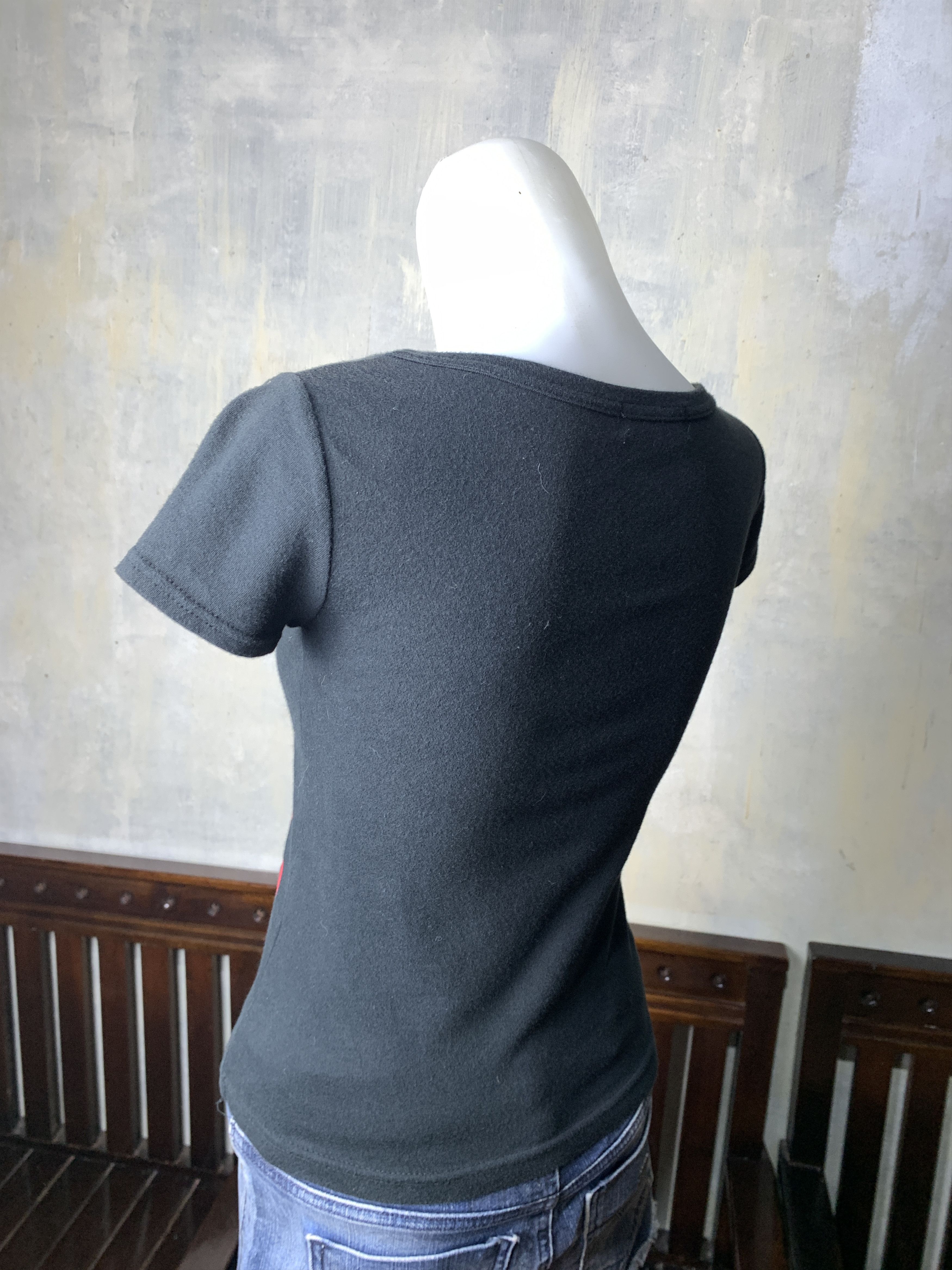 Japanese Brand 2000s Horoscope Black Summer Graphic Fitted Tee (M) Size M / US 6-8 / IT 42-44 - 3 Thumbnail