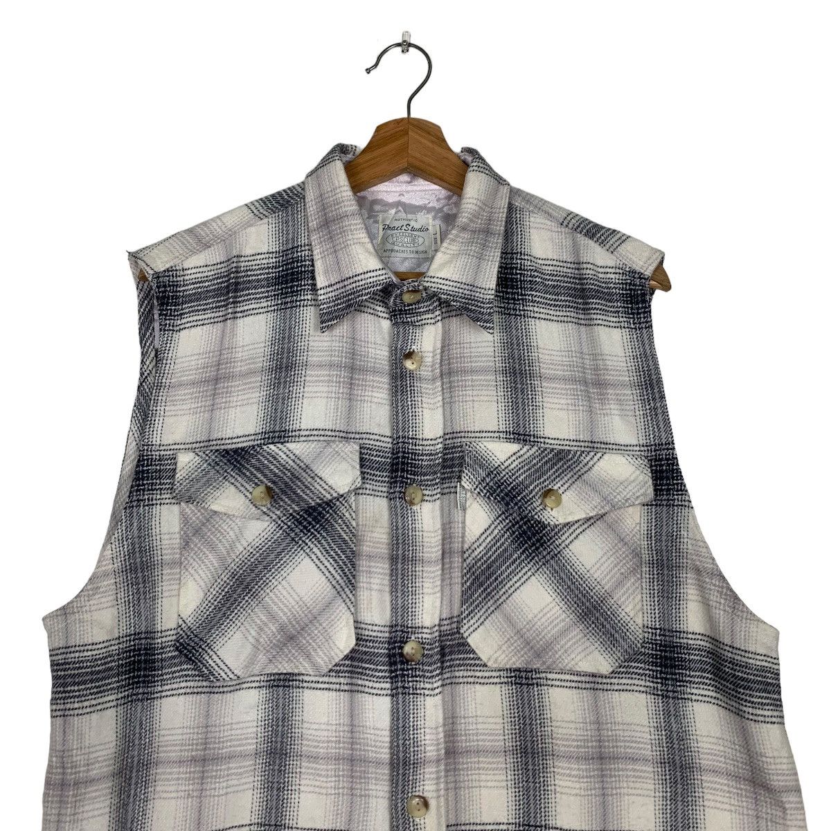 Japanese Brand PRACT STUDIO Shadow Plaid Sleeveless Flannel #0090-C6 Size US L / EU 52-54 / 3 - 3 Thumbnail