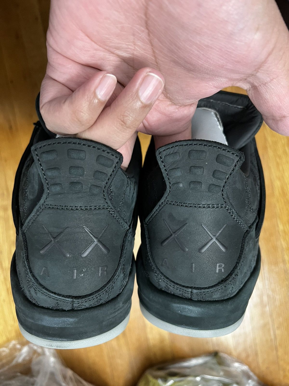 Jordan Brand × Kaws Kaws Jordan 4 Black Size US 10.5 / EU 43-44 - 6 Thumbnail