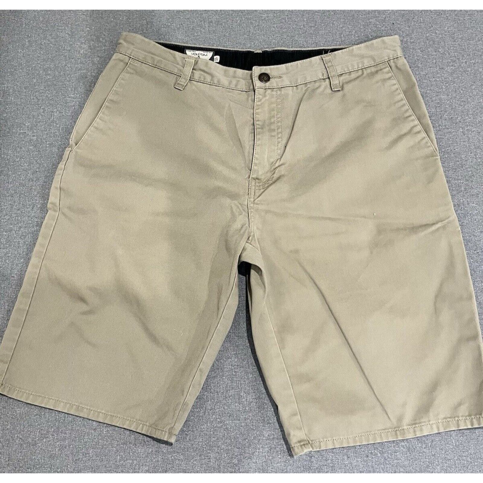 Volcom Volcom Chino Shorts Mens 32 Beige Khaki Golf Skater light Size US 32 / EU 48 - 1 Thumbnail