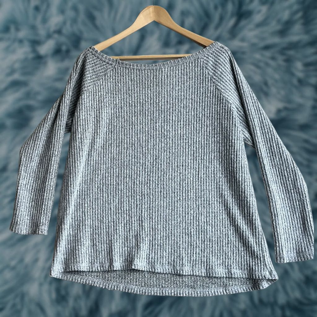 Torrid Torrid Sweater Pullover Knit Gray Plus Size 0 Women Sleep Capable? Size XS / US 0-2 / IT 36-38 - 1 Thumbnail