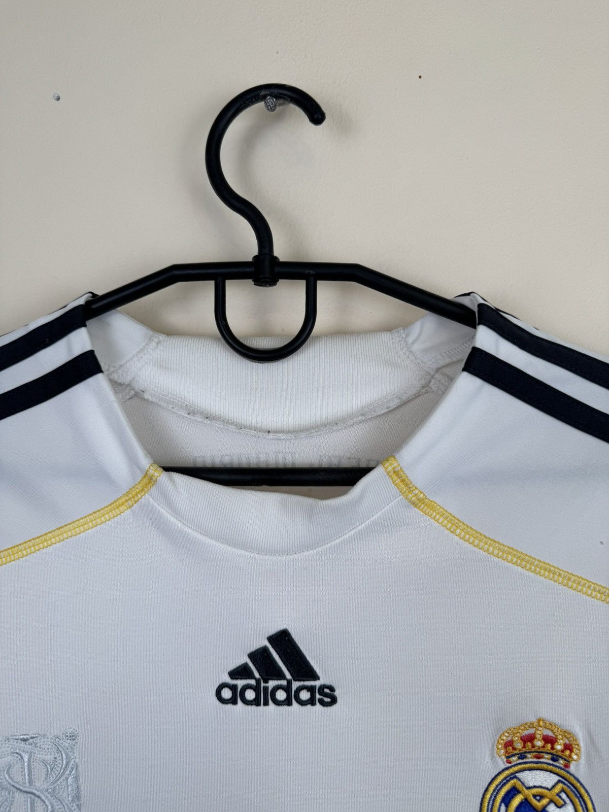 Adidas Adidas Real Madrid 2009-10 Home Jersey SHIRT Adidas L Size US L / EU 52-54 / 3 - 11 Thumbnail