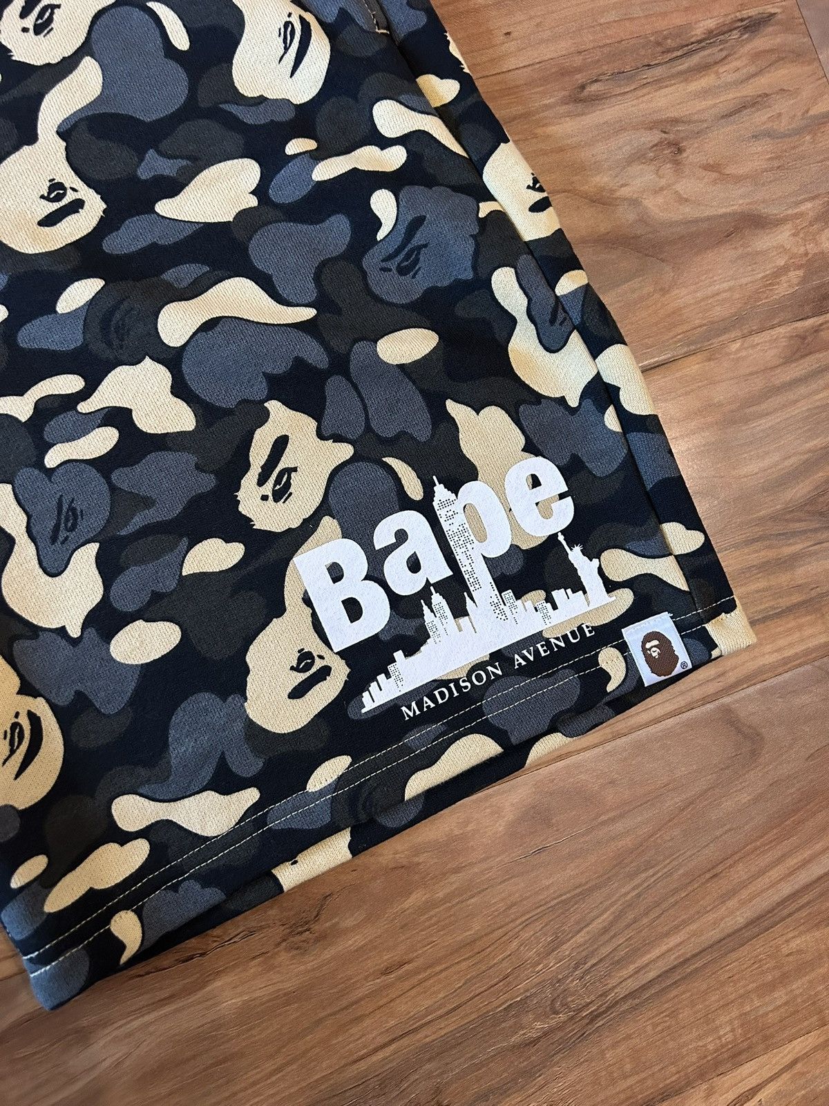 Bape NEW Bape Madison Ave Camo Sweat Shorts Size US 34 / EU 50 - 3 Thumbnail