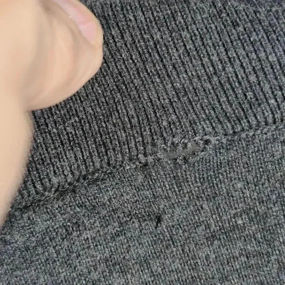 Eddie Bauer Eddie Bauer dark Gray Cotton/Cashmere cardigan sweater sz M Size M / US 6-8 / IT 42-44 - 3 Thumbnail