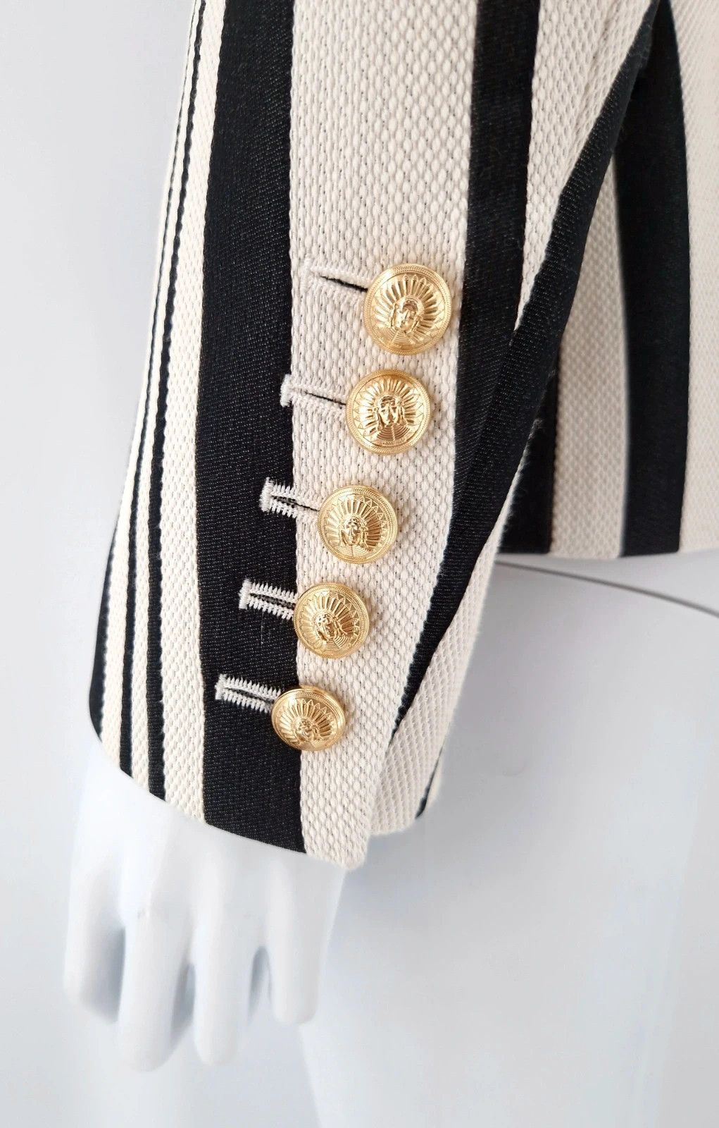 Balmain Balmain Double-Breasted Striped Blazer Size M / US 6-8 / IT 42-44 - 3 Thumbnail