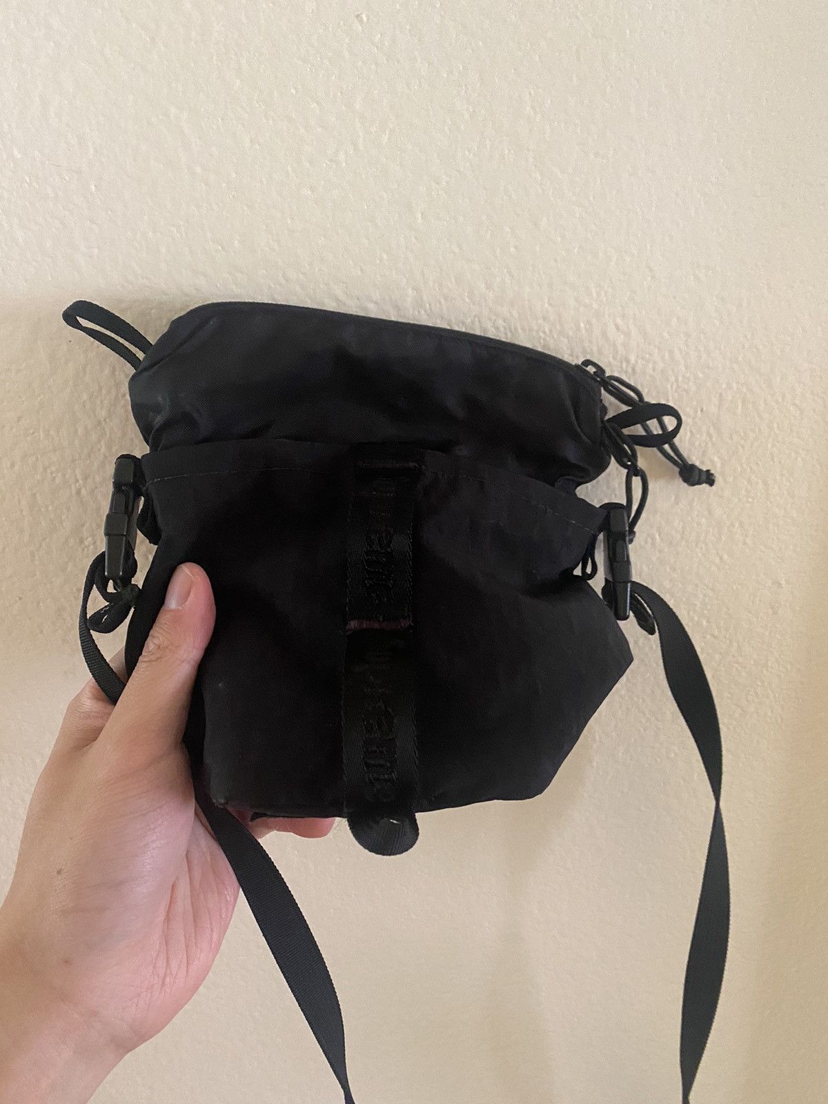 Supreme × Vintage Supreme Neck Pouch FW20 Size ONE SIZE - 7 Thumbnail