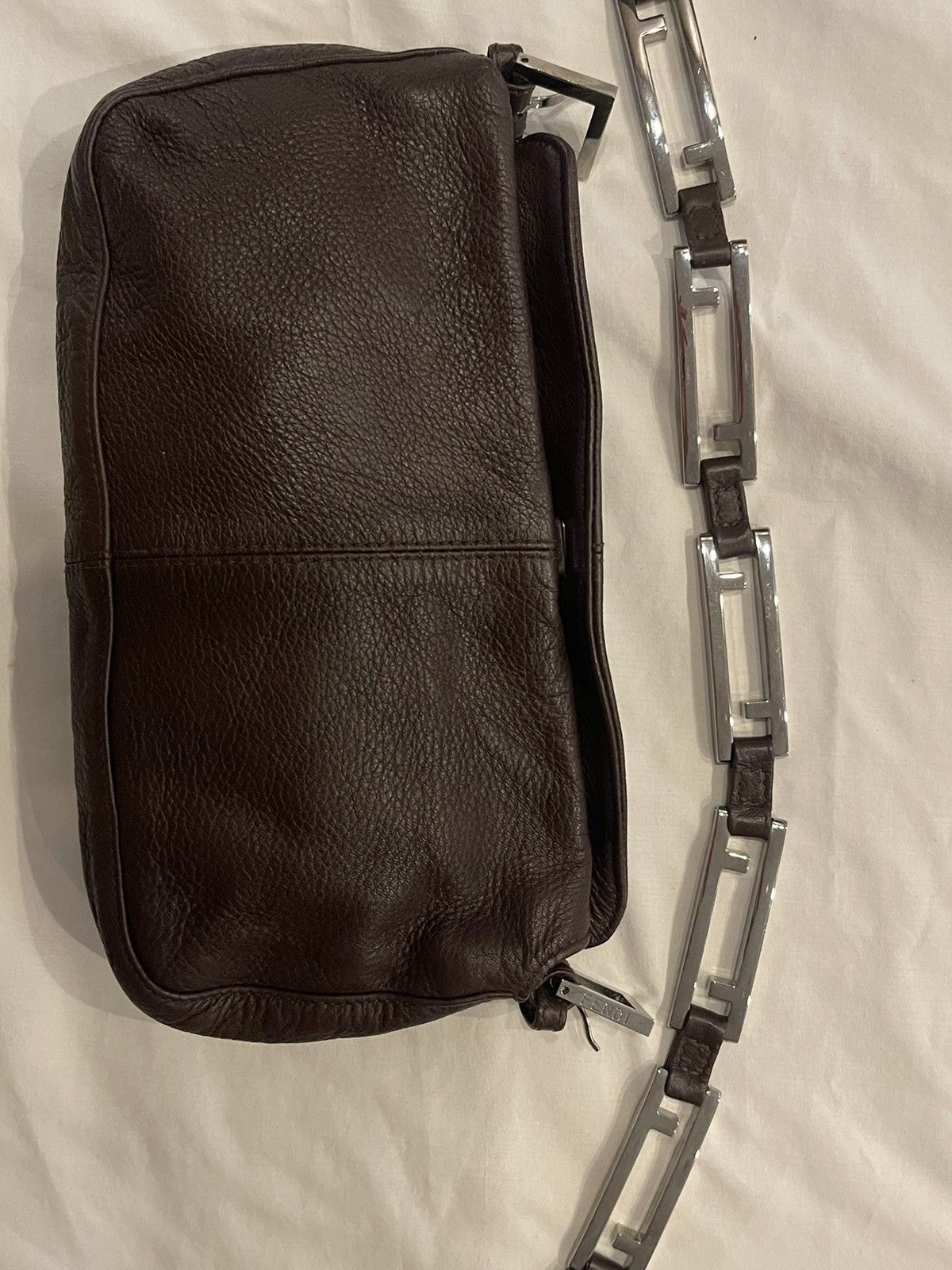 Fendi × Vintage Fendi Leather chain pochette Size ONE SIZE - 12 Thumbnail