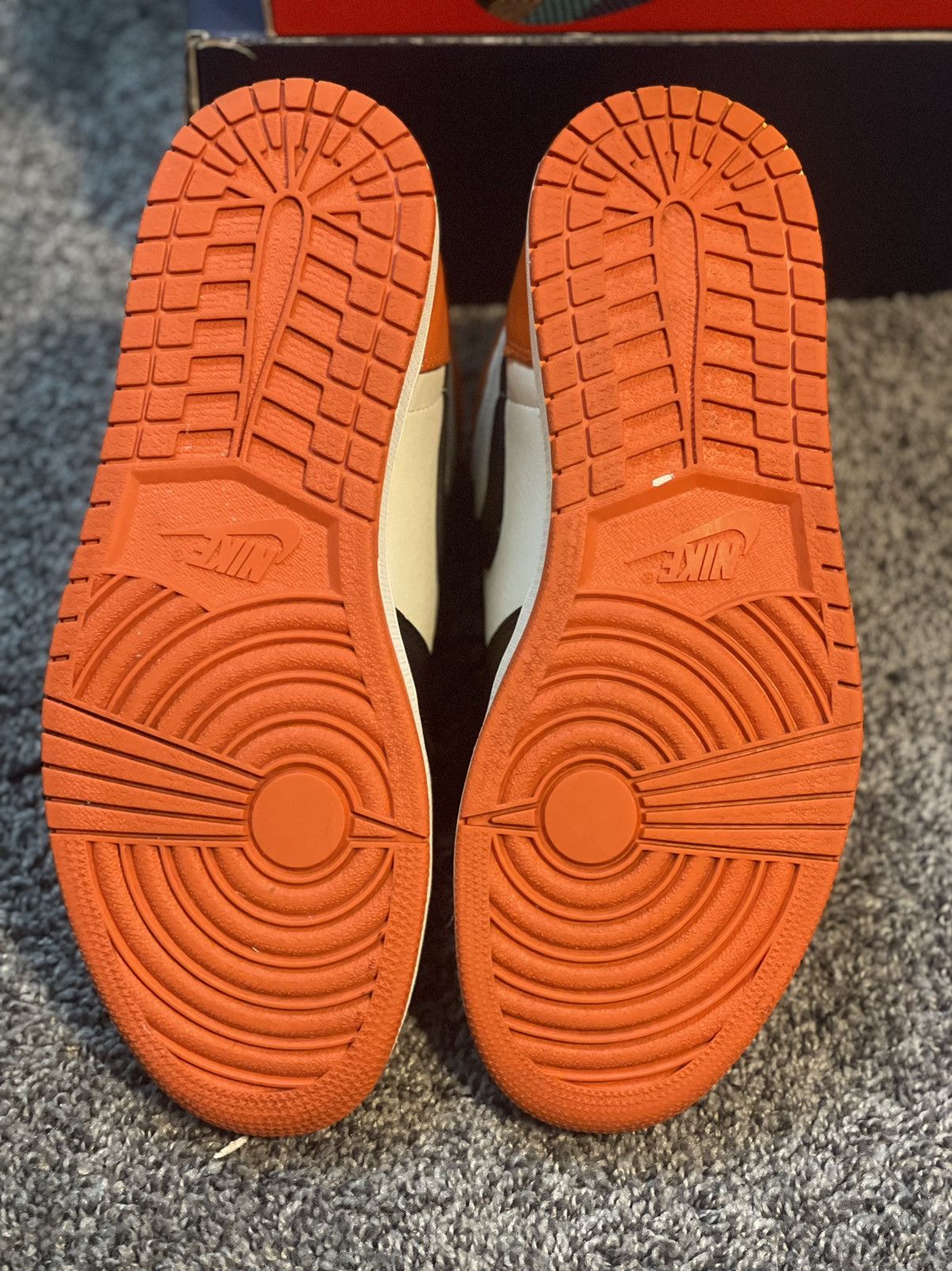 Jordan Brand Shattered Backboard 1s Size US 10.5 / EU 43-44 - 6 Thumbnail