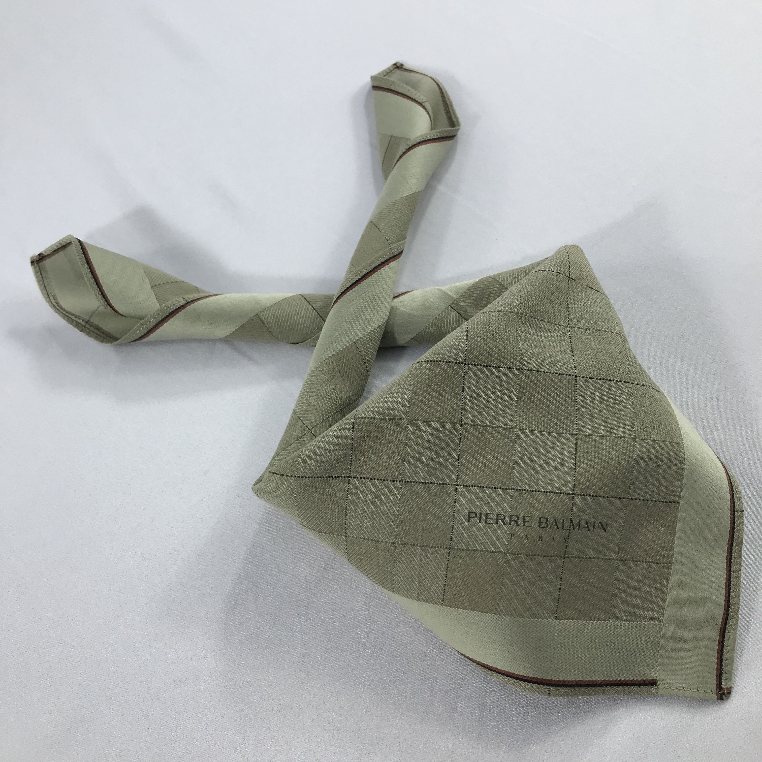 Pierre Balmain × Vintage Pierre Balmain Bandana / Handkerchief / Neckerchief - S2041 Size ONE SIZE - 4 Thumbnail