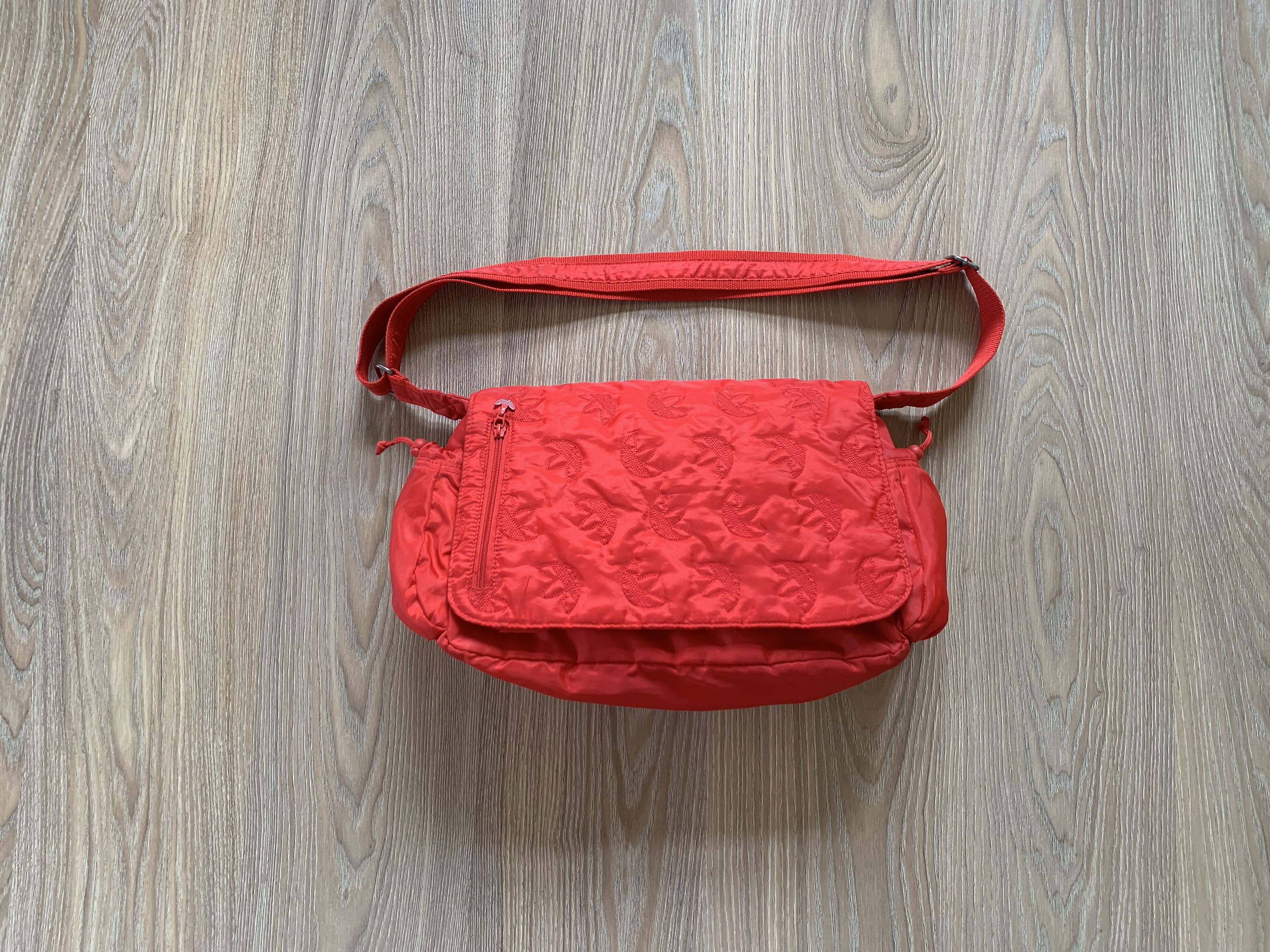 Adidas Vintage Adidas Monogram Crossbody Bag Size ONE SIZE - 1 Thumbnail