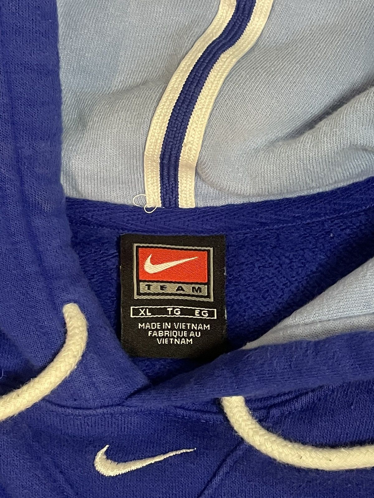 image of Vintage Nike Laker’S Center Swoosh Hoodie in Blue, Men's (Size XL)