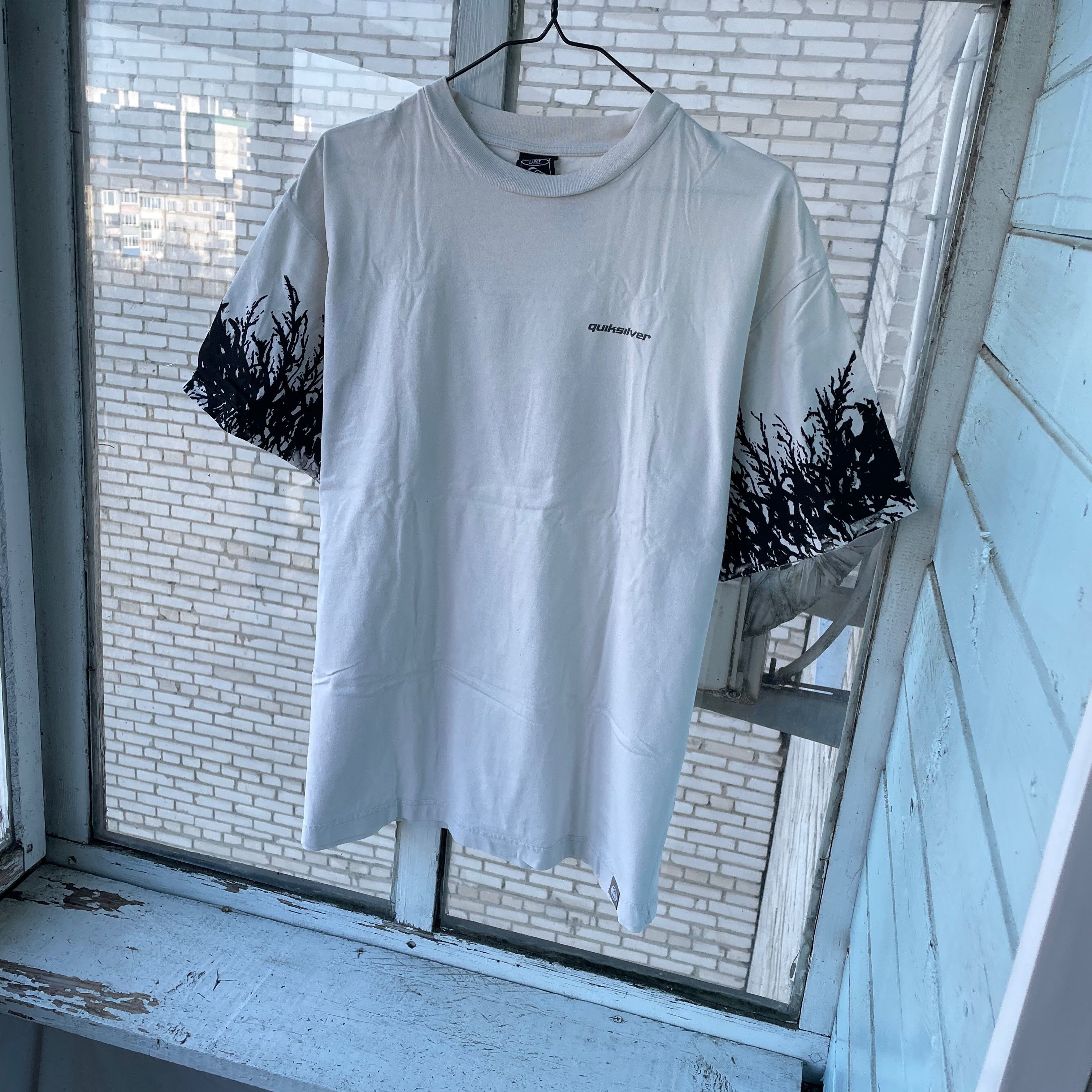 Quiksilver Custom quicksilver t shirt surfing opium y2k alt grunge Size US L / EU 52-54 / 3 - 10 Thumbnail