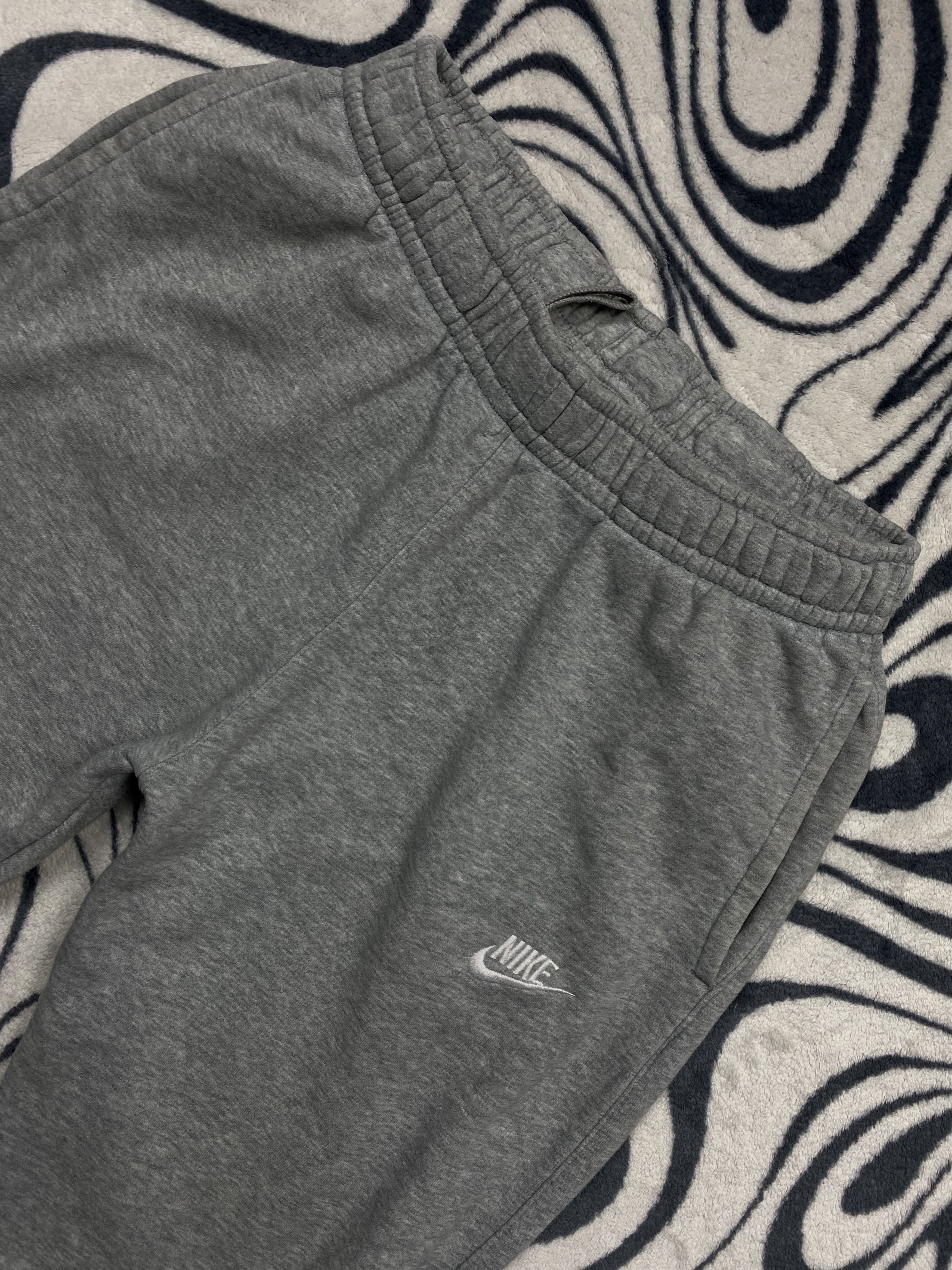 Nike Nike Mens Baggy Sweatpants Y2K Pants Size US 32 / EU 48 - 2 Thumbnail
