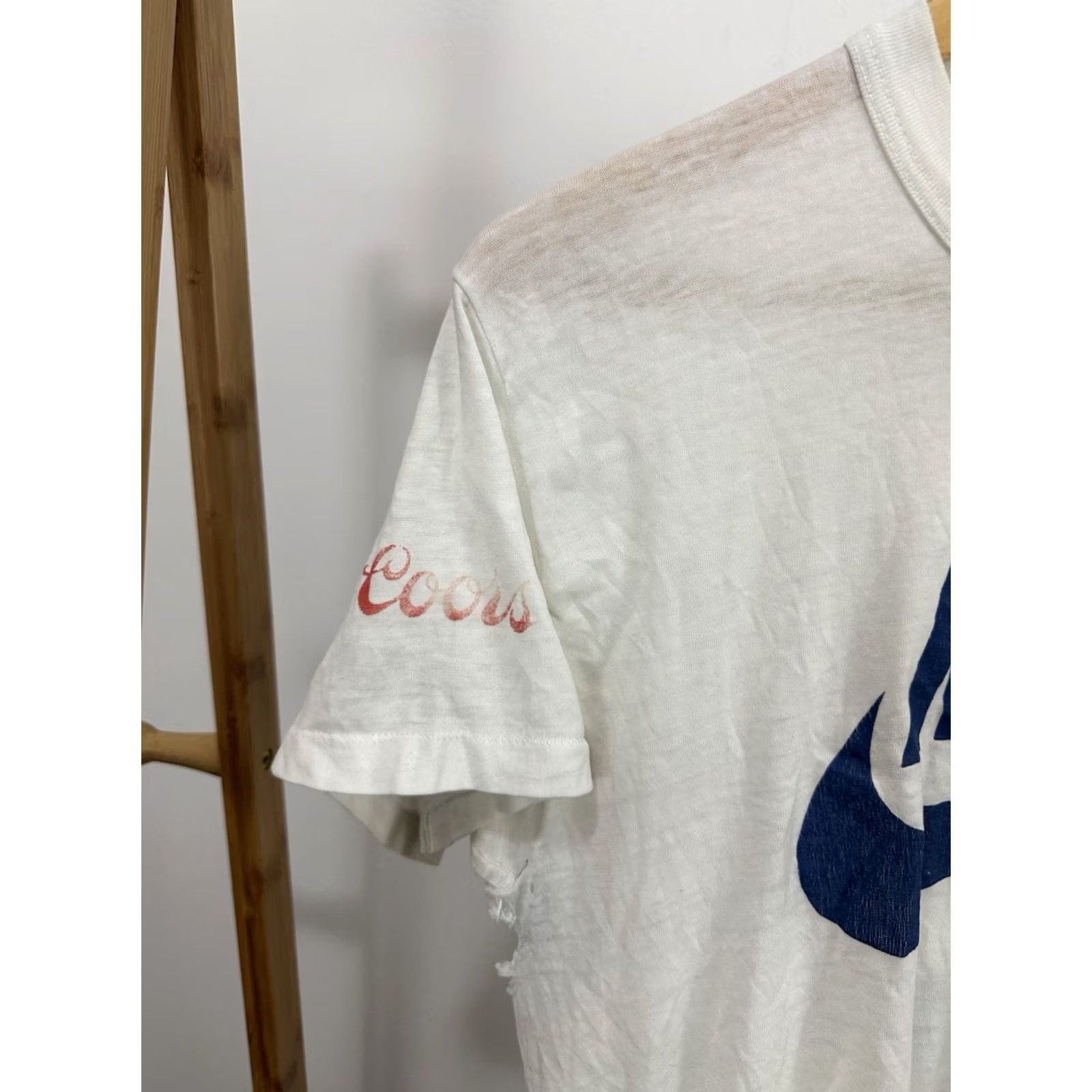 Nike VTG 80s Nike Big Swoosh Paper Thin Burnout Worn Distressed Pocket T-Shirt Size M Mens White Short Sleeve Shirt Size US M / EU 48-50 / 2 - 5 Thumbnail