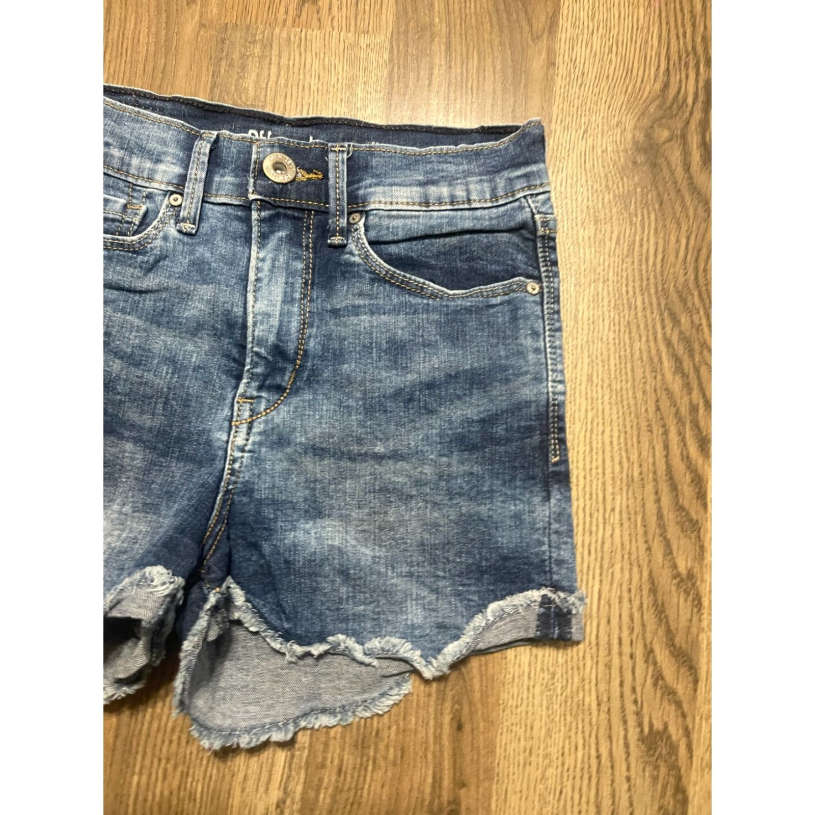 Levi's Levi's Shorts Women's Size W25 Blue Denim Shortie Frayed Hem Size 42" / US 20 - 4 Thumbnail