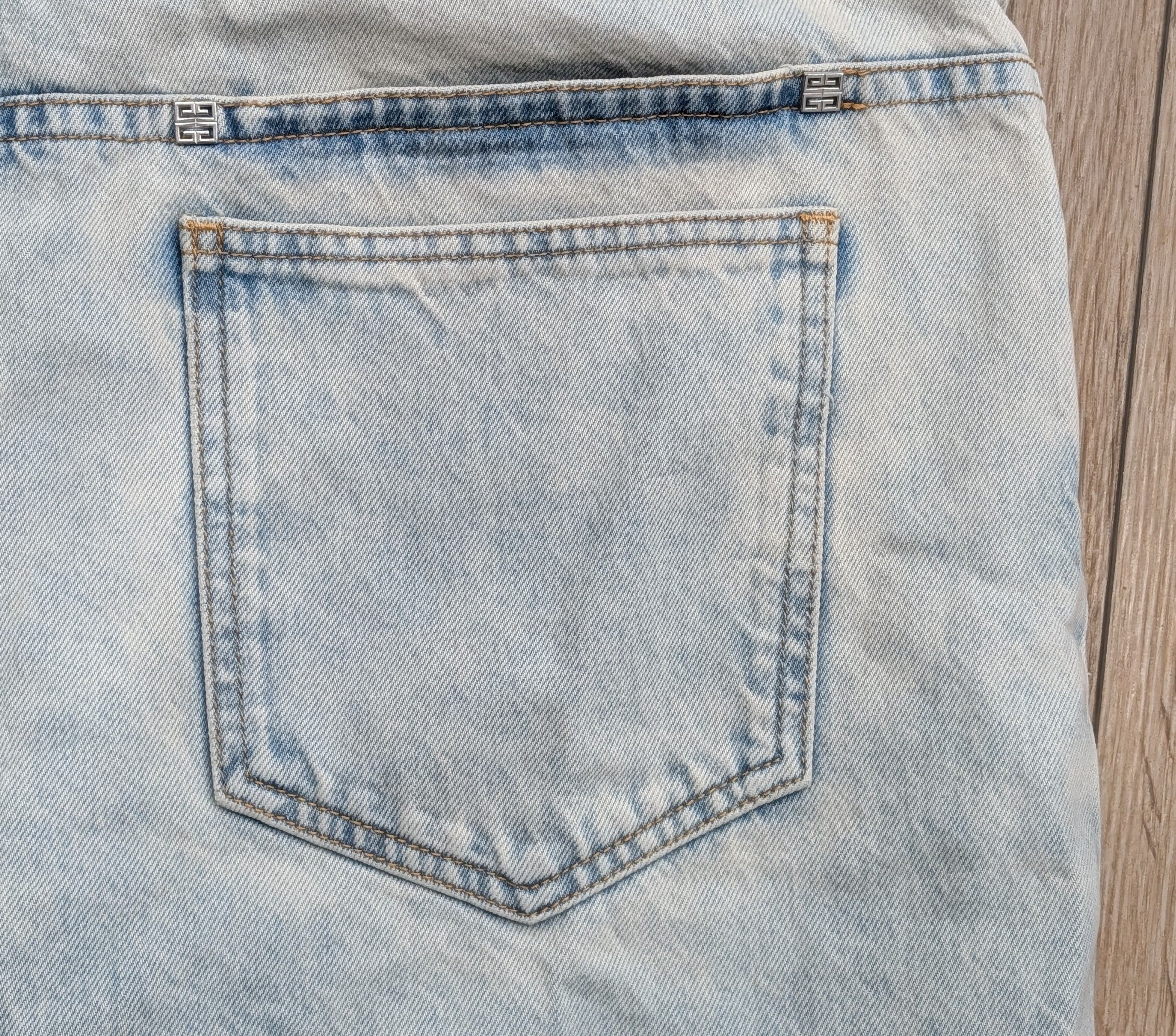 Givenchy GIVENCHY Bleach-Wash Cotton Denim Shorts Pale Blue 38 Size US 38 / EU 54 - 5 Thumbnail
