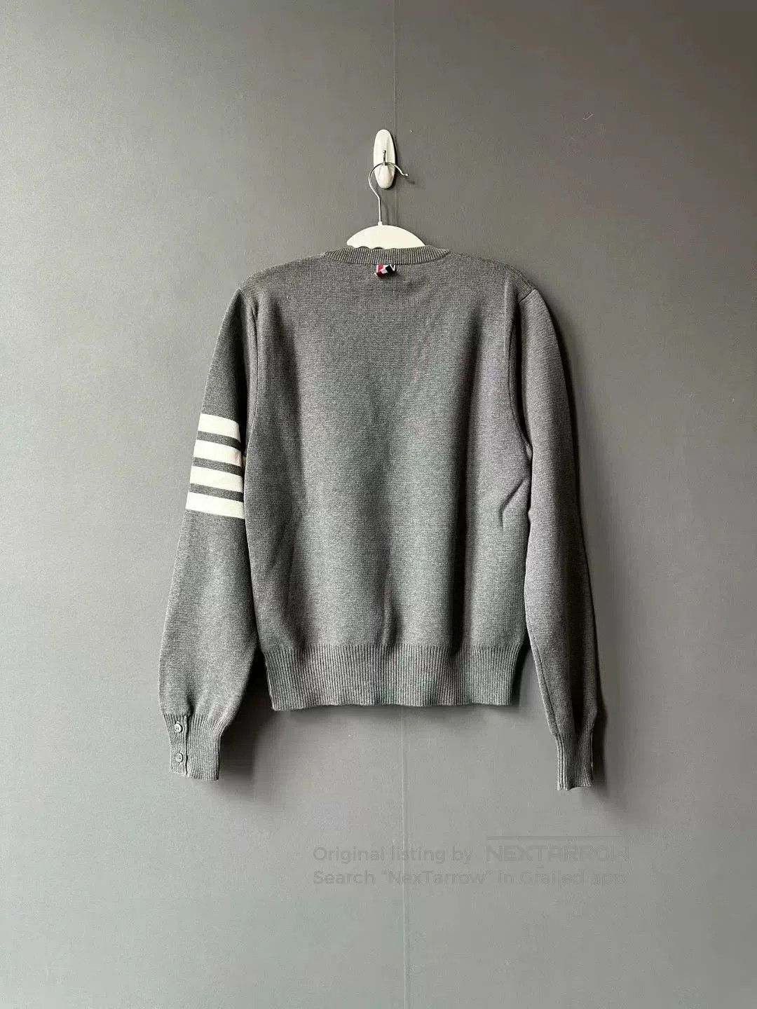 Thom Browne thom browne gray sweater with sleeve logo. Size US XXS / EU 40 - 2 Thumbnail