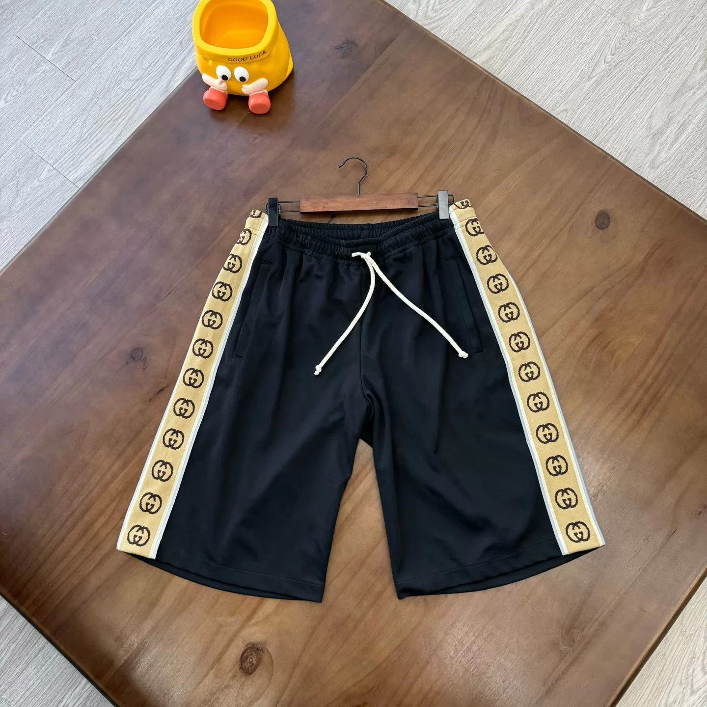 Gucci Gucci Side Double G Drawstring Short L Size 28" / US 6 / IT 42 - 1 Thumbnail