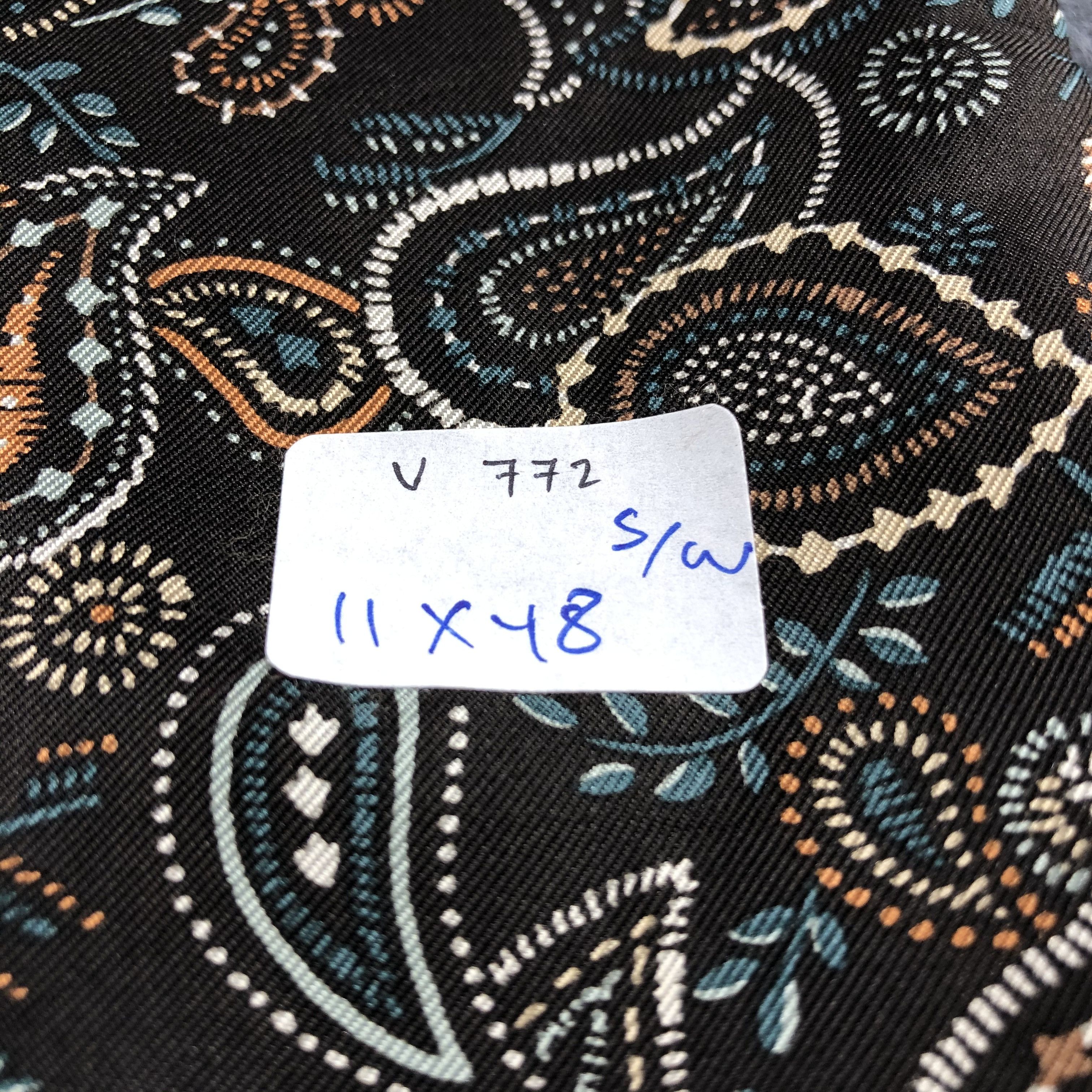 Pierre Balmain Pierre Balmain Paisley Scarf Muffler Silk Wool V772 Size ONE SIZE - 5 Thumbnail
