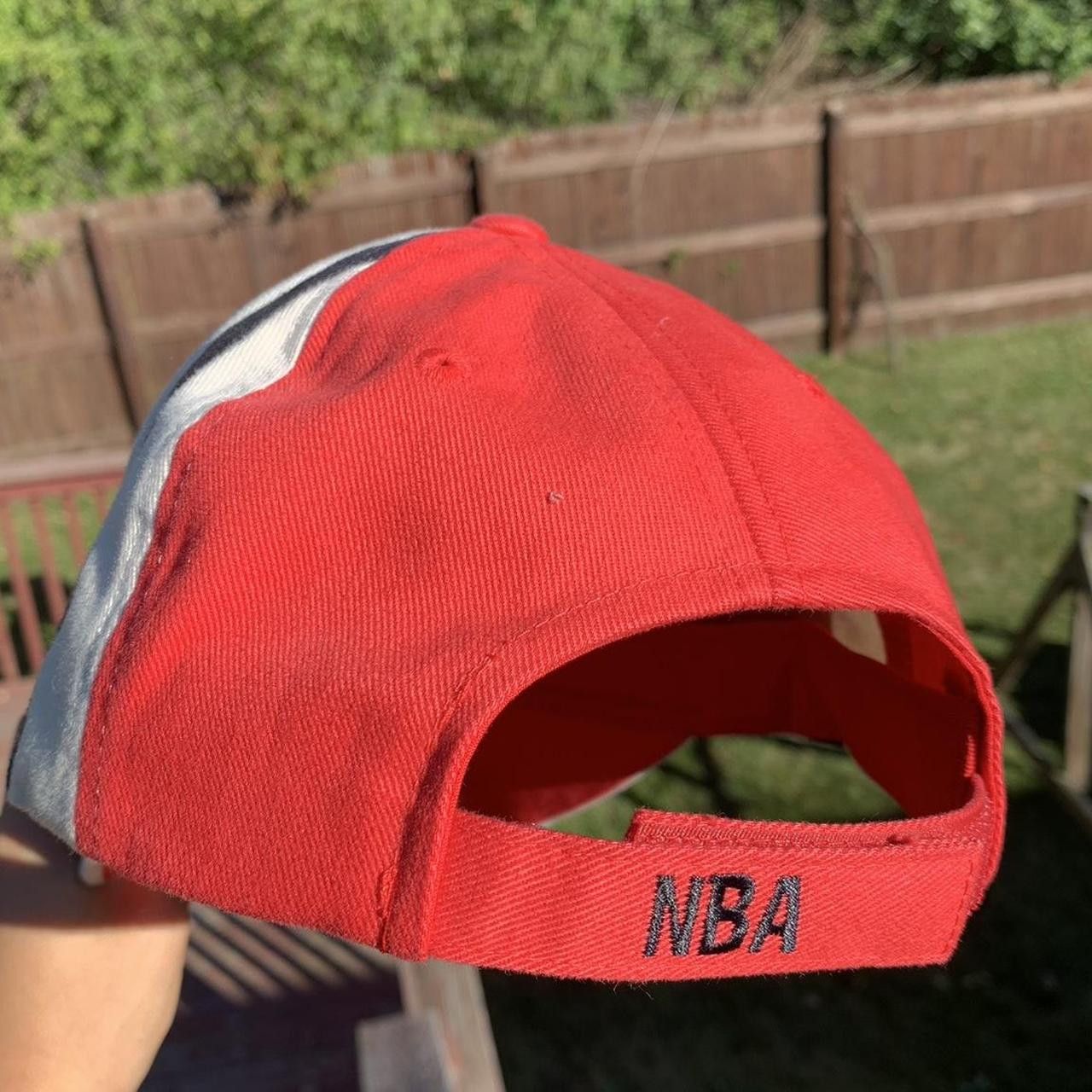 NBA Vintage 90s NBA Chicago Bulls Velcro Adjustable cap Size ONE SIZE - 5 Thumbnail