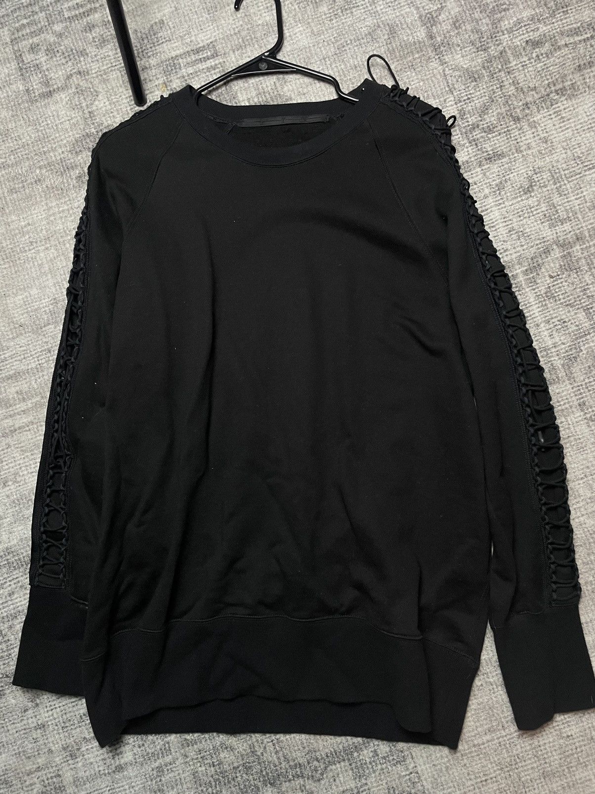Julius SS18 APCLPS Lace Sweater