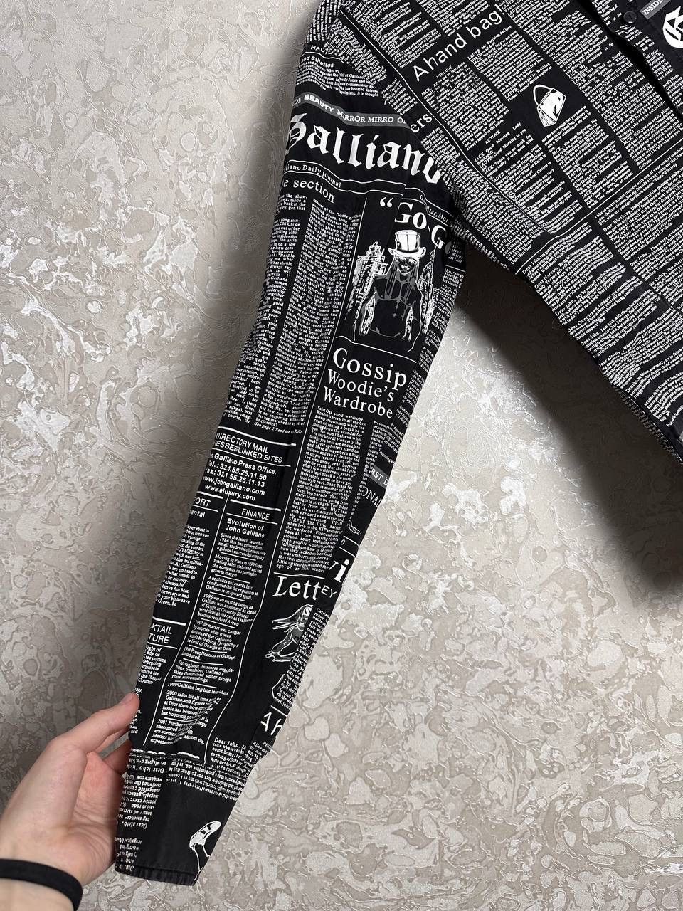 John Galliano JOHN GALLIANO NEWSPAPER PRINT LONG SLEEVES SHIRT Size M Size US M / EU 48-50 / 2 - 4 Thumbnail