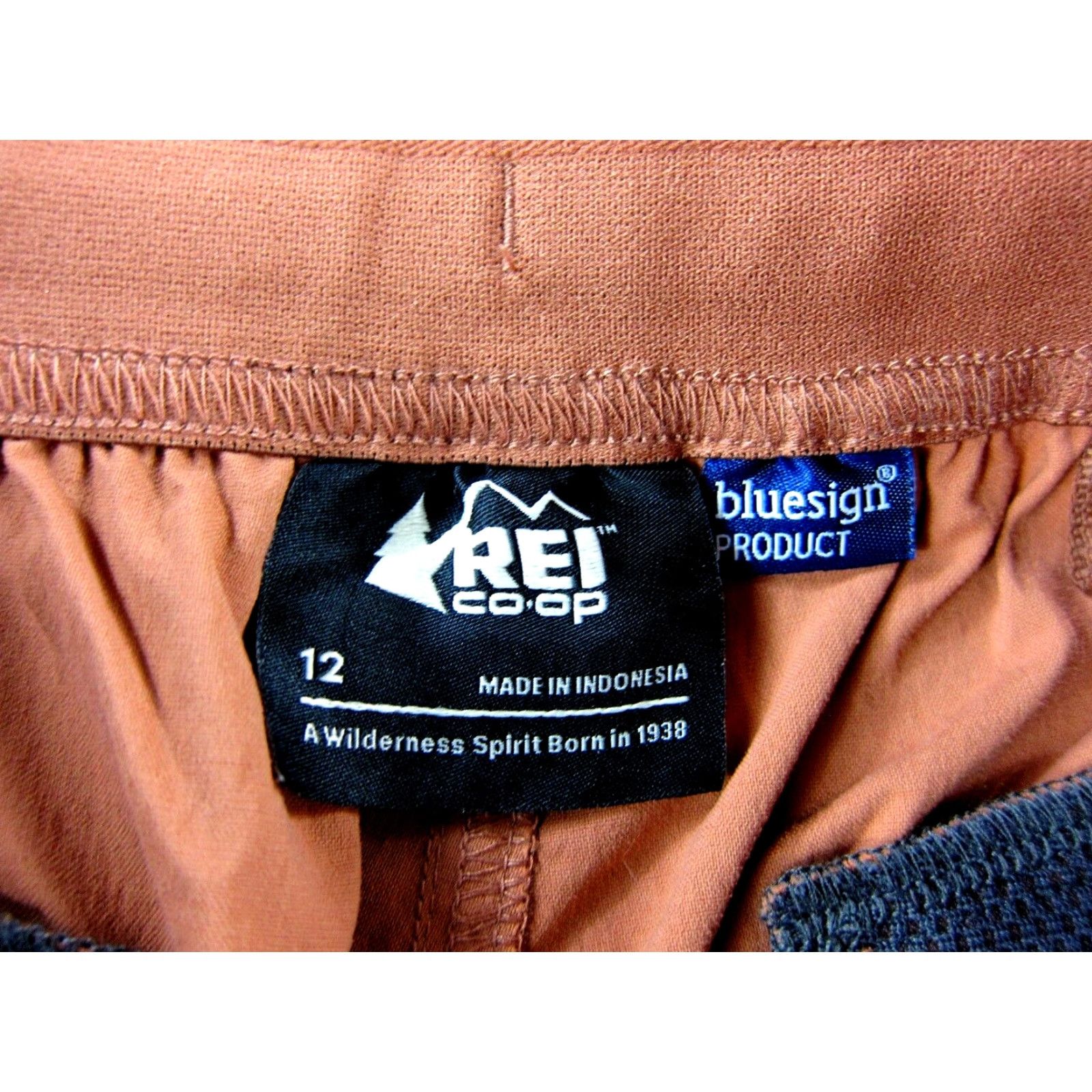 Vintage REI CO-OP Nylon Stretch Orange Active Hike Pocket Chino Shorts Woman Size 12 Size 34" / US 12 / IT 48 - 3 Thumbnail