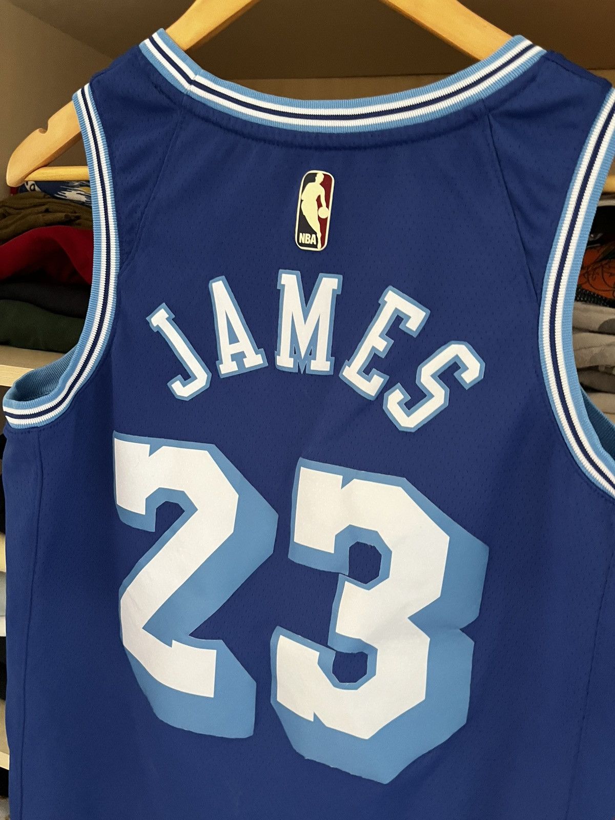 Nike NBA Nike LA LeBron James Swingman Jersey Size US XL / EU 56 / 4 - 4 Thumbnail