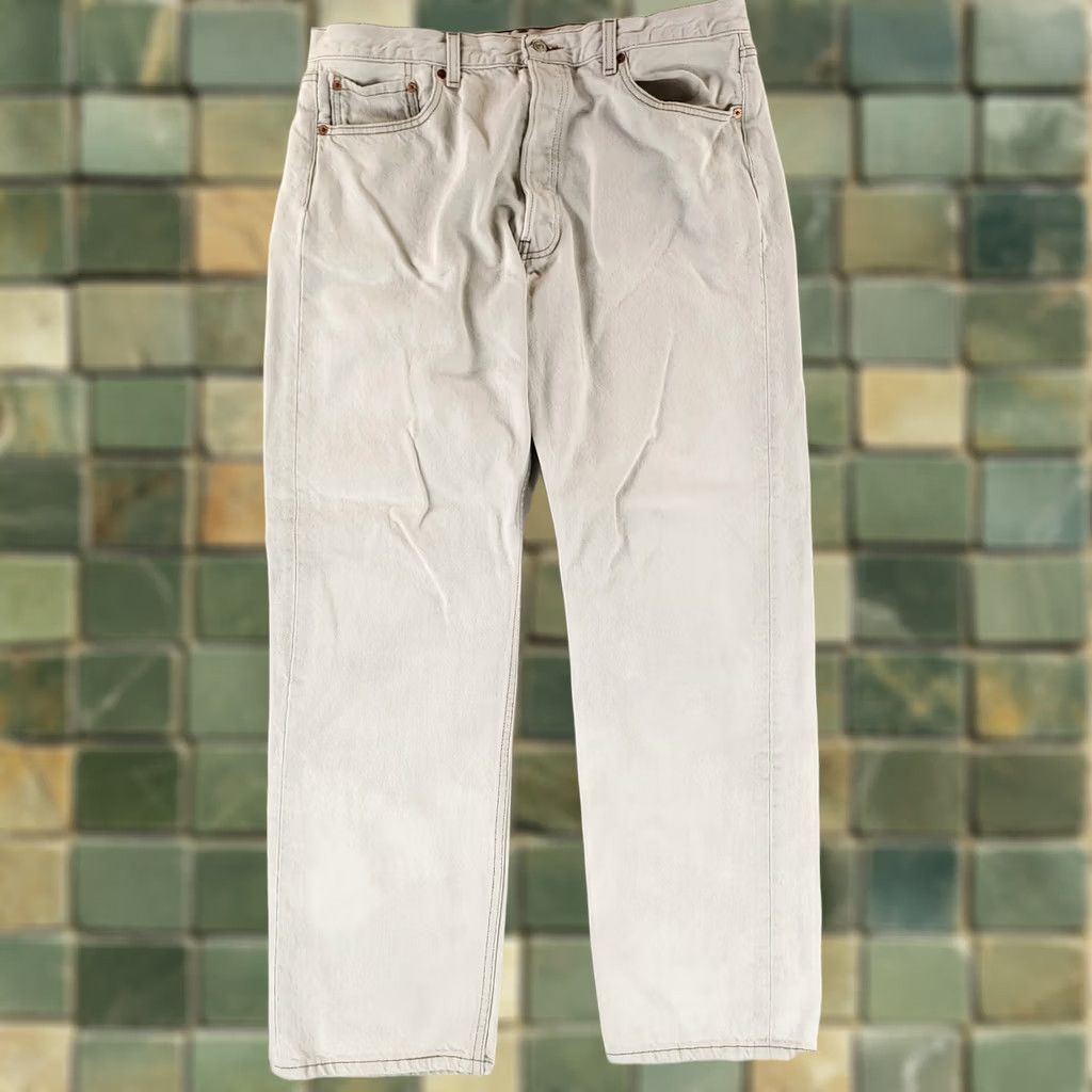 Levi's VINTAGE Levi's 501 Jeans White Mens 38x32 37x31 Actual Straight 90s VTG Men Size US 38 / EU 54 - 1 Thumbnail