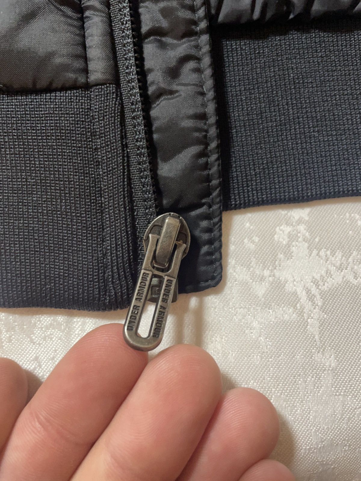 Under Armour UNDER AMRMOUR BLACK VEST Size US XS / EU 42 / 0 - 12 Thumbnail