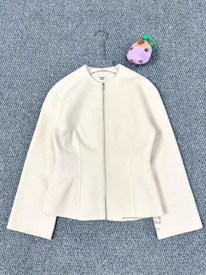 Hermes Hermes Beige Two-Sided Cashmere Zip Jacket Size XXS / US 00 / IT 34 - 1 Thumbnail