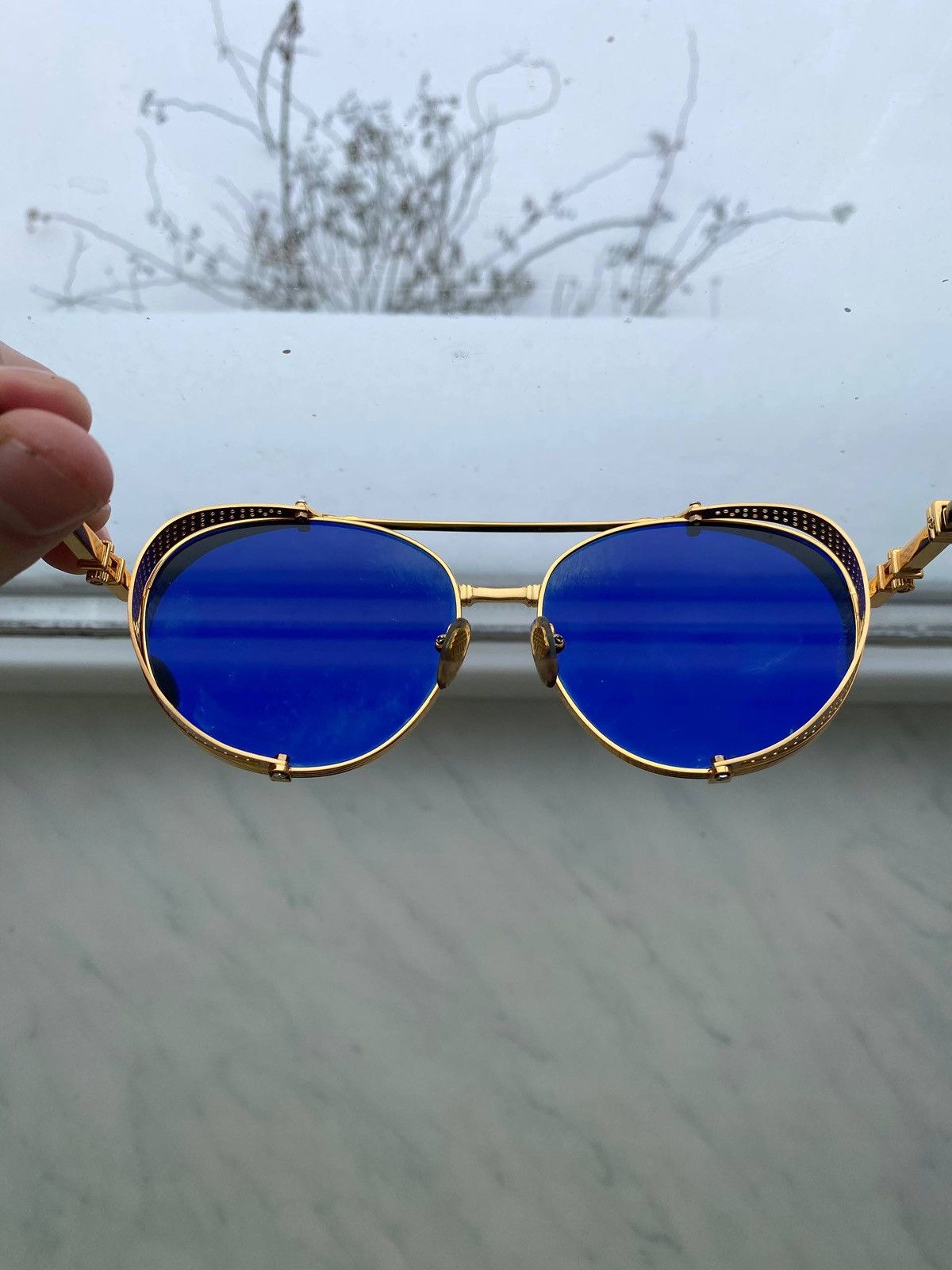 Balmain Vintage Balmain Brigade I Black / Gold Sunglasses Size ONE SIZE - 6 Thumbnail