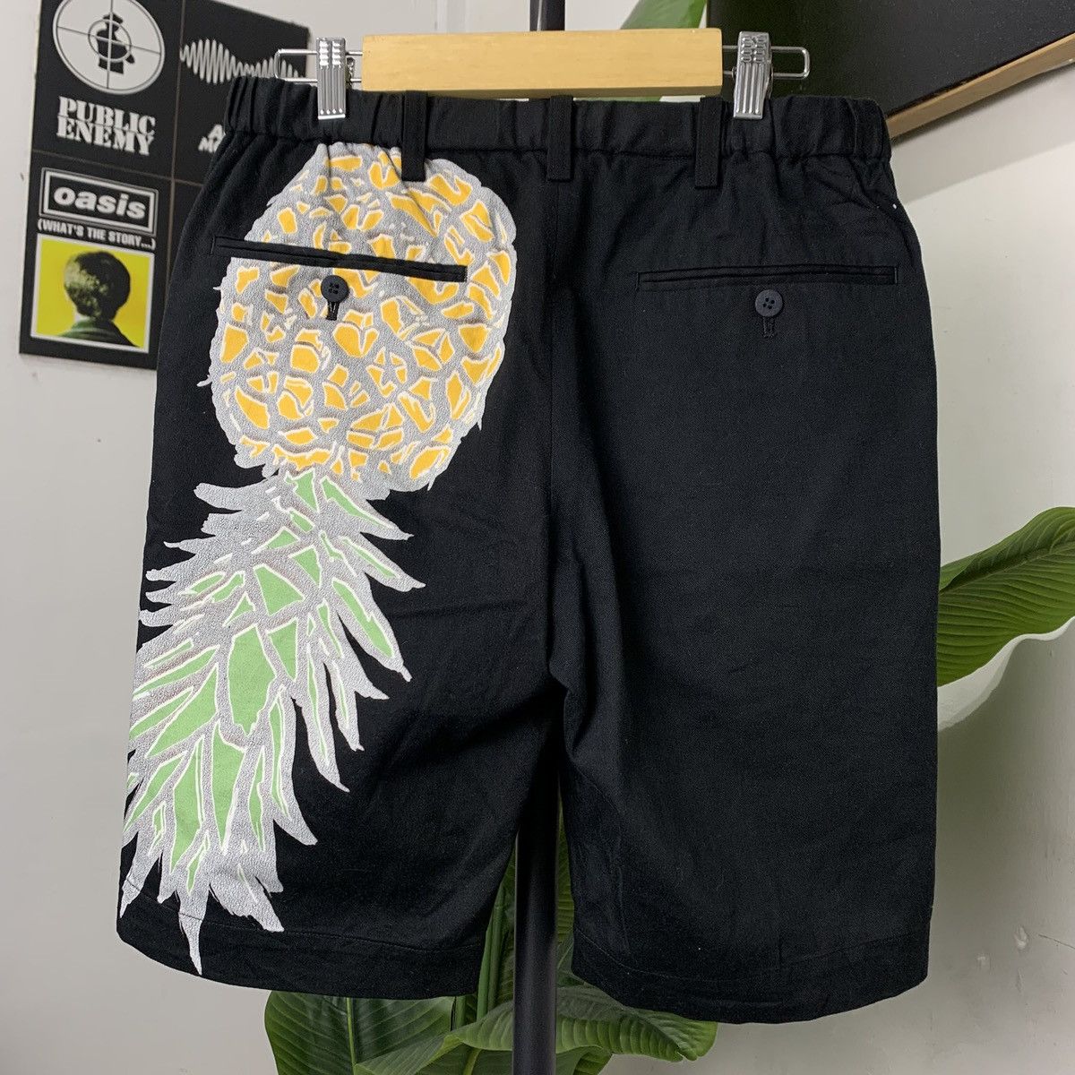 Issey Miyake 🇯🇵Issey Miyake Men🇯🇵 pinapple Painted Short pants Size US 31 - 9 Thumbnail