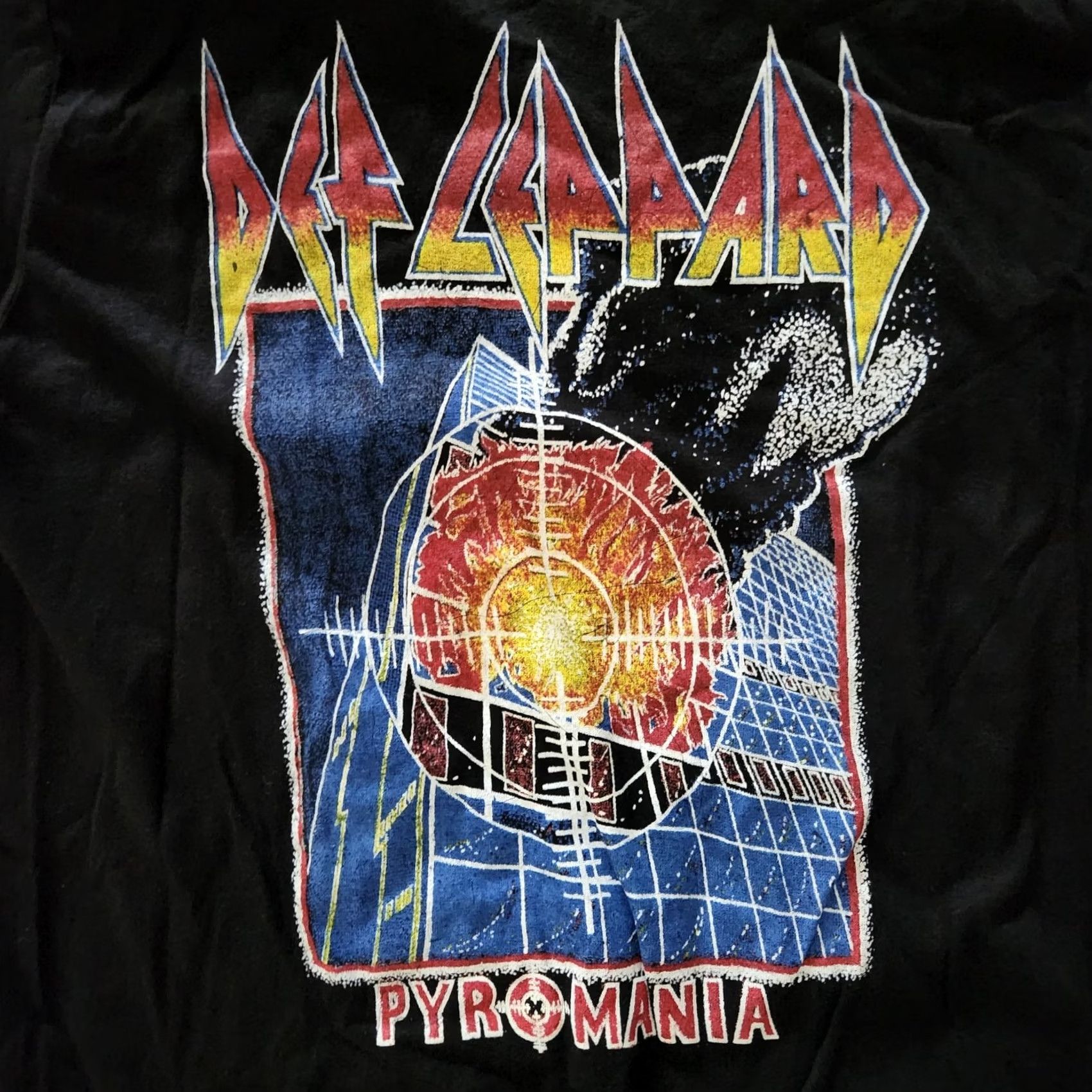Vintage Def Leppard Pyromania Album Cover T Shirt Tee Black Medium Mens Graphic Tee 80s Rock New! Size US M / EU 48-50 / 2 - 2 Thumbnail