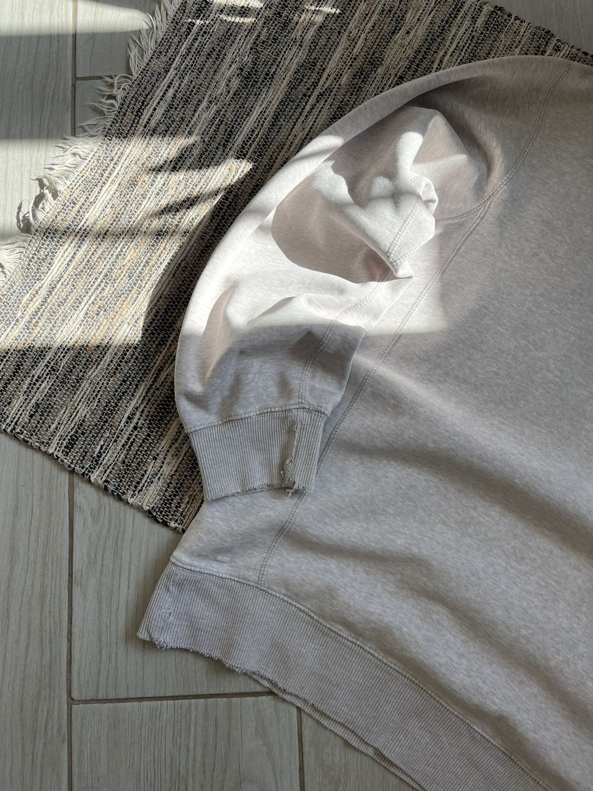 Nike × Vintage Vintage 00s Nike Sweatshirt Beige Distressed Minimalistic Size US L / EU 52-54 / 3 - 3 Thumbnail