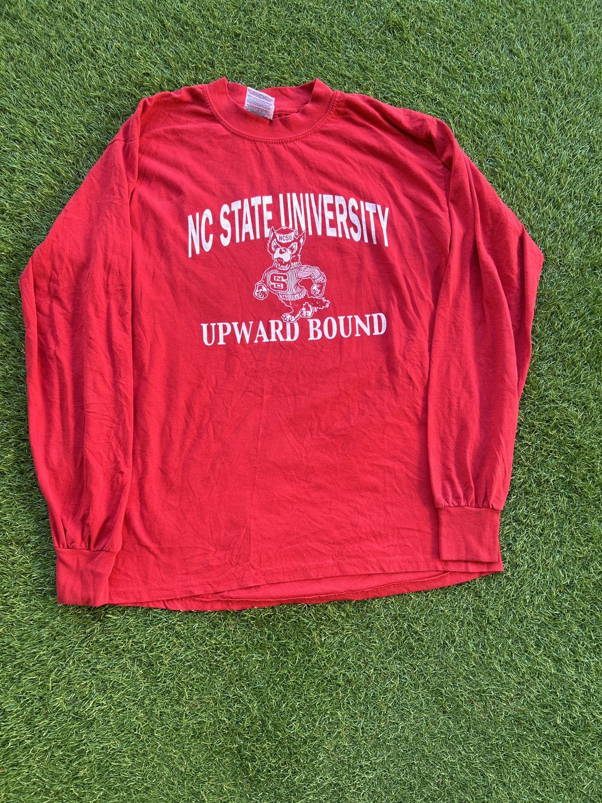 NCAA Vintage NC State University Wolfpack Upward T-Shirt Size US M / EU 48-50 / 2 - 1 Thumbnail