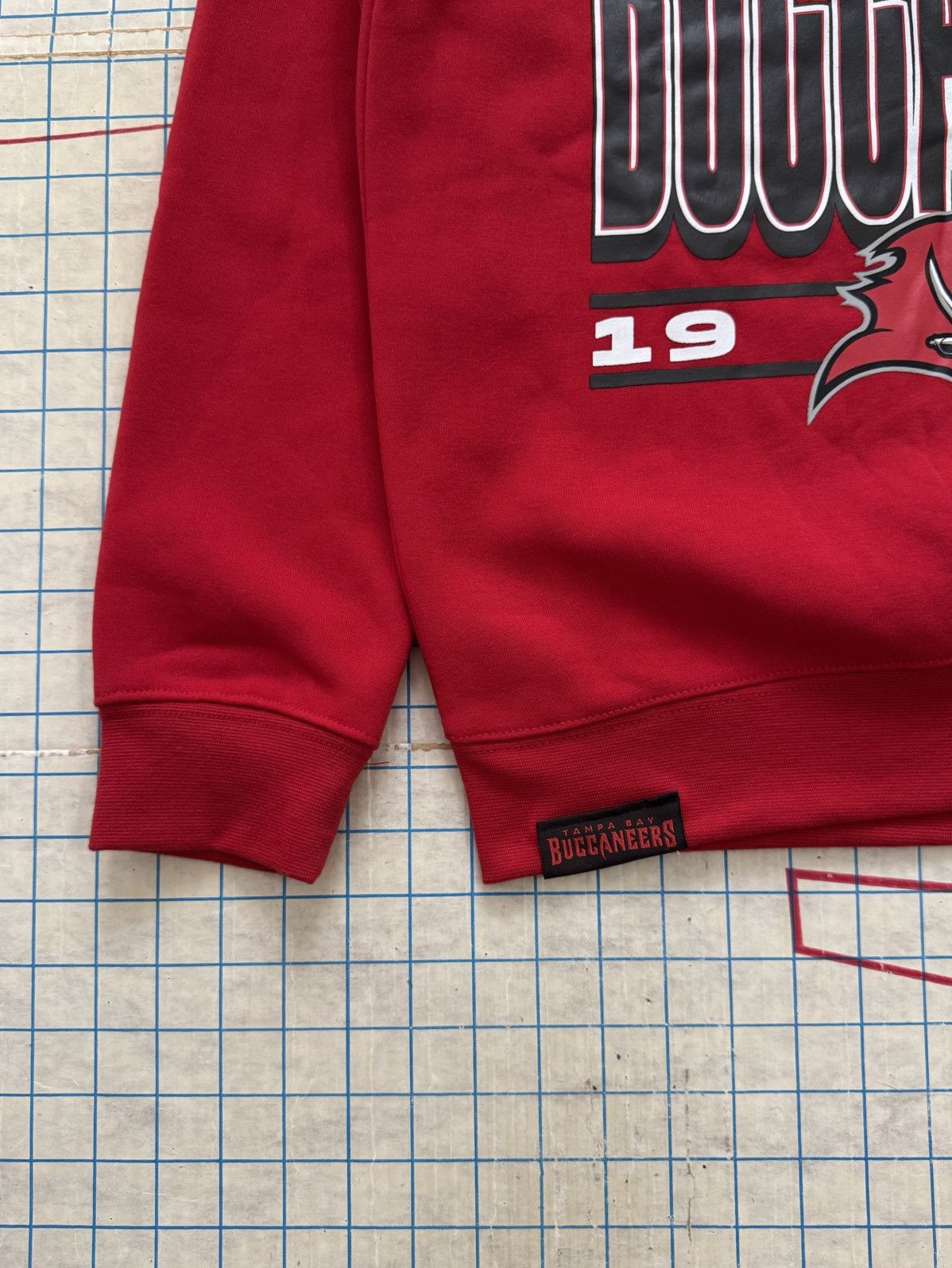 NFL NWT Tampa Bay Buccaneers Crewneck Sweater Small NFL Apparel Size US S / EU 44-46 / 1 - 3 Thumbnail