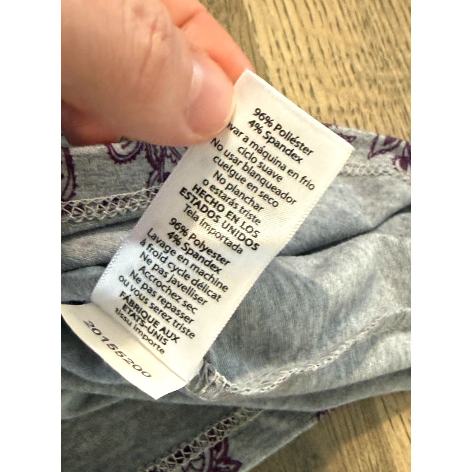 Vintage VINTAGE? No — (omit) LulaRoe Shirt Women's XS Grey Purple Paisley Print Round Neck Short Sleeve Shirt Size XS / US 0-2 / IT 36-38 - 7 Thumbnail