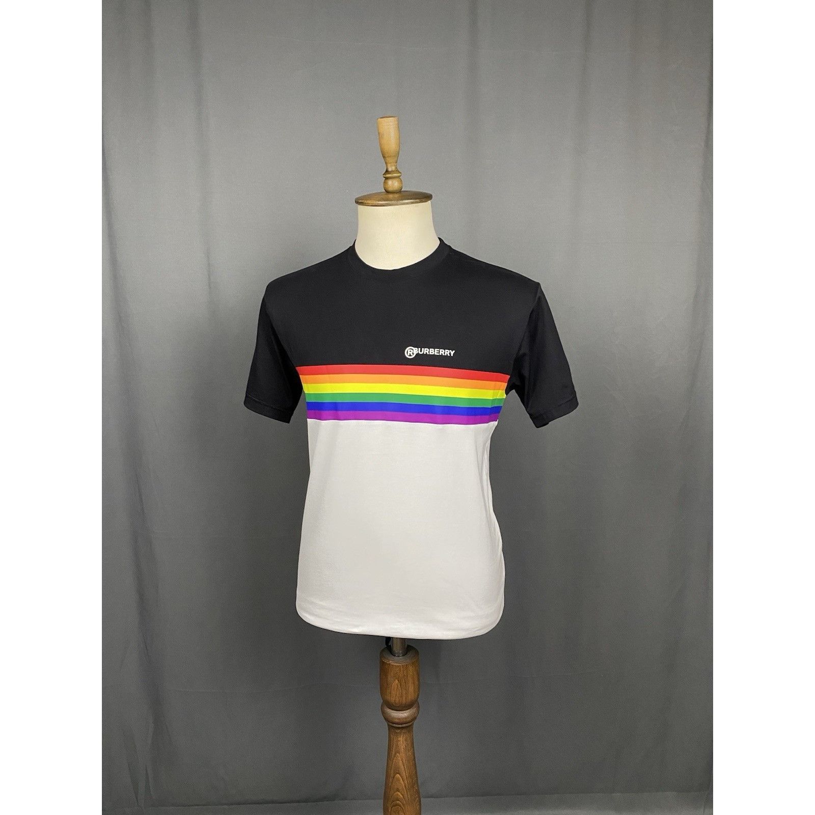 Burberry Burberry Rainbow Striped Crewneck Men's White Oversized T-Sh Size US XS / EU 42 / 0 - 2 Thumbnail