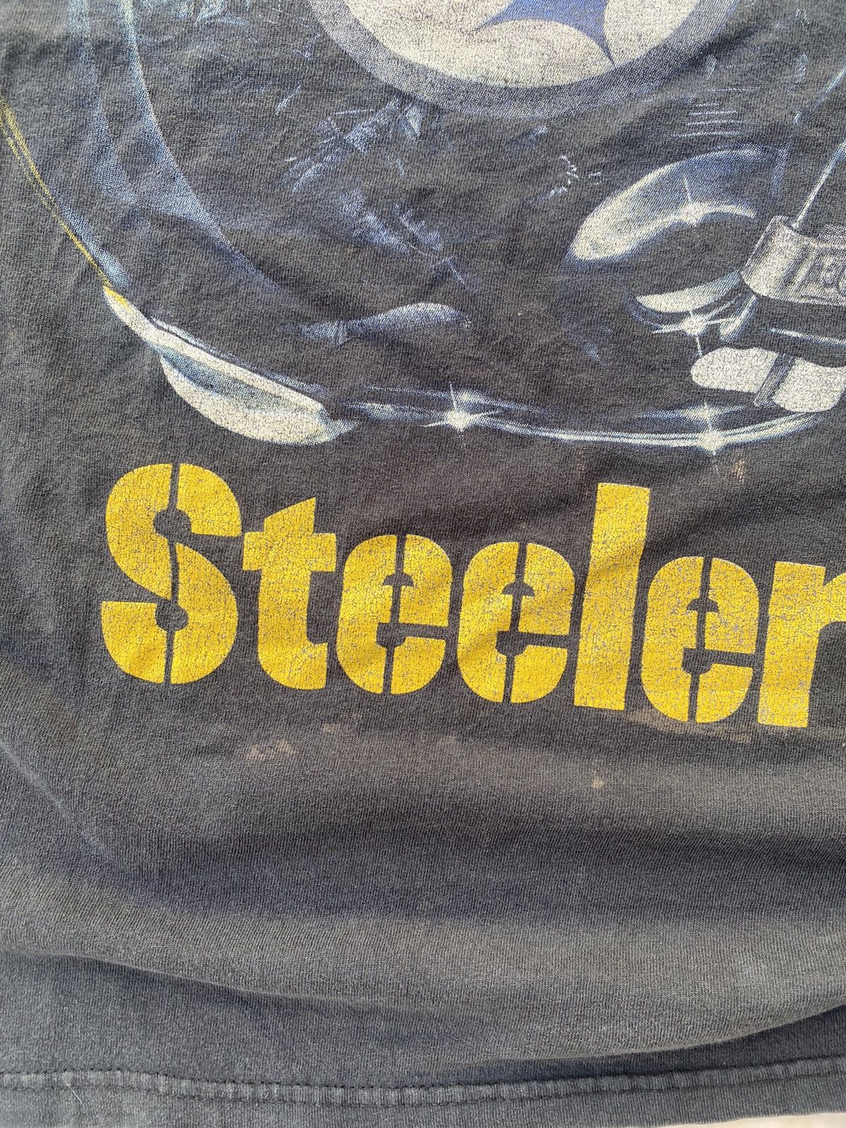 NFL Pittsburgh Steelers Helmet Graphic Tee NFL Vintage Distresed Size US M / EU 48-50 / 2 - 7 Thumbnail