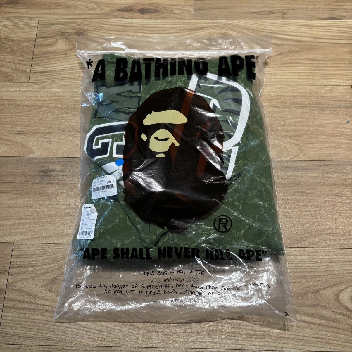 Bape Bape College Monogram Relaxed Fit Full Zip Size US M / EU 48-50 / 2 - 3 Thumbnail