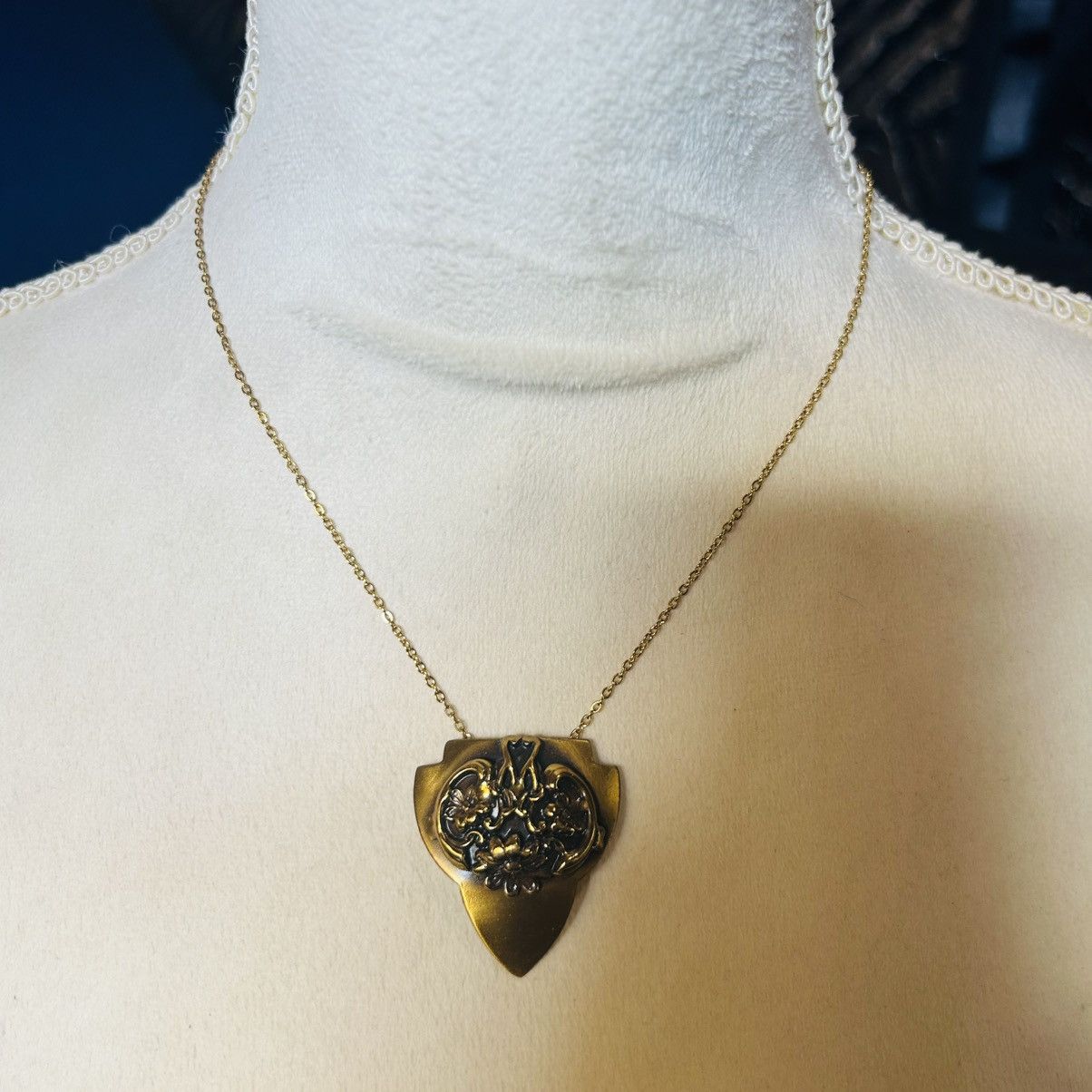 Handmade Handcrafted antique belt buckle pendant on chain necklace Size ONE SIZE - 2 Thumbnail