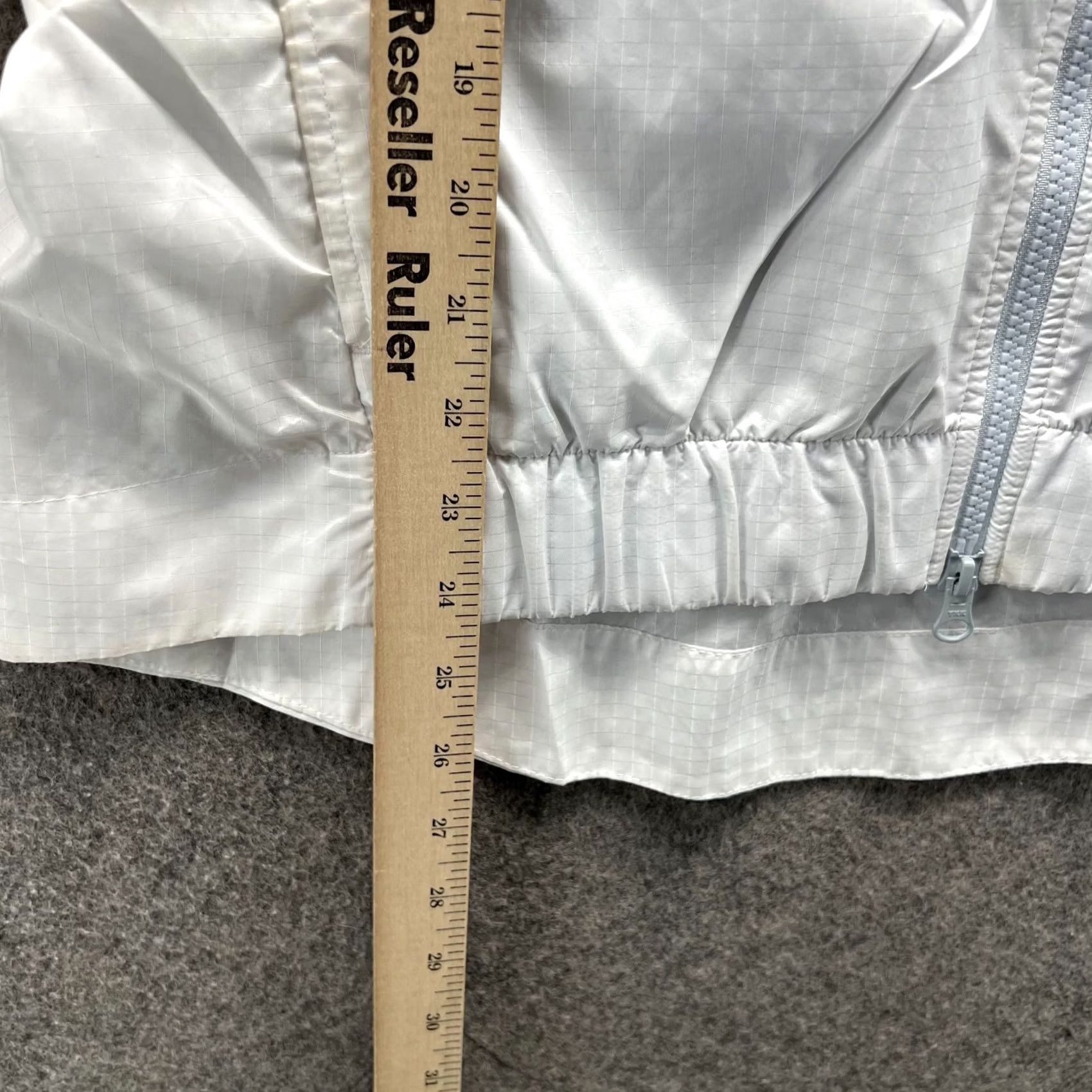 Nike VINTAGE Nike Jacket Women L Windrunner Track Jacket Pure Platinum Grey Vented 804947-011 Logo All Seasons Fall Winter Spring Size L / US 10 / IT 46 - 5 Thumbnail