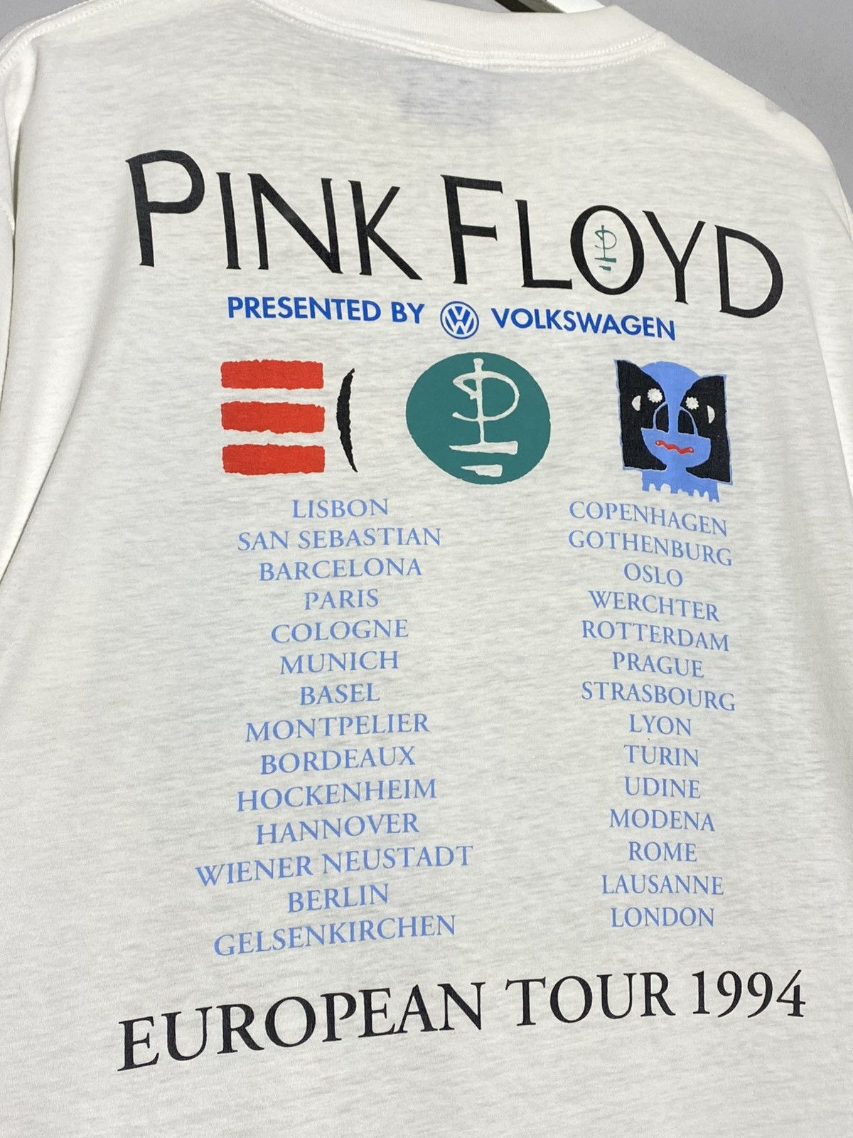 Pink Floyd Vintage Pink Floyd 1994 Tour The Division Bell Shirt Brockum Size US XL / EU 56 / 4 - 14 Thumbnail